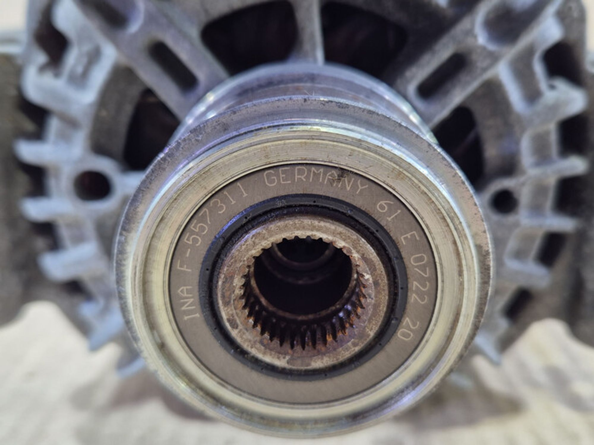 https://ycs.partsauto.market/partsauto-images/thmbs/78ee0fb3787e2dce013ed29fc8a1120c/6f6236d0db7b0a50a422adcc14b564a9/9e4253b82d10617105e300ac859617fa.jpg
