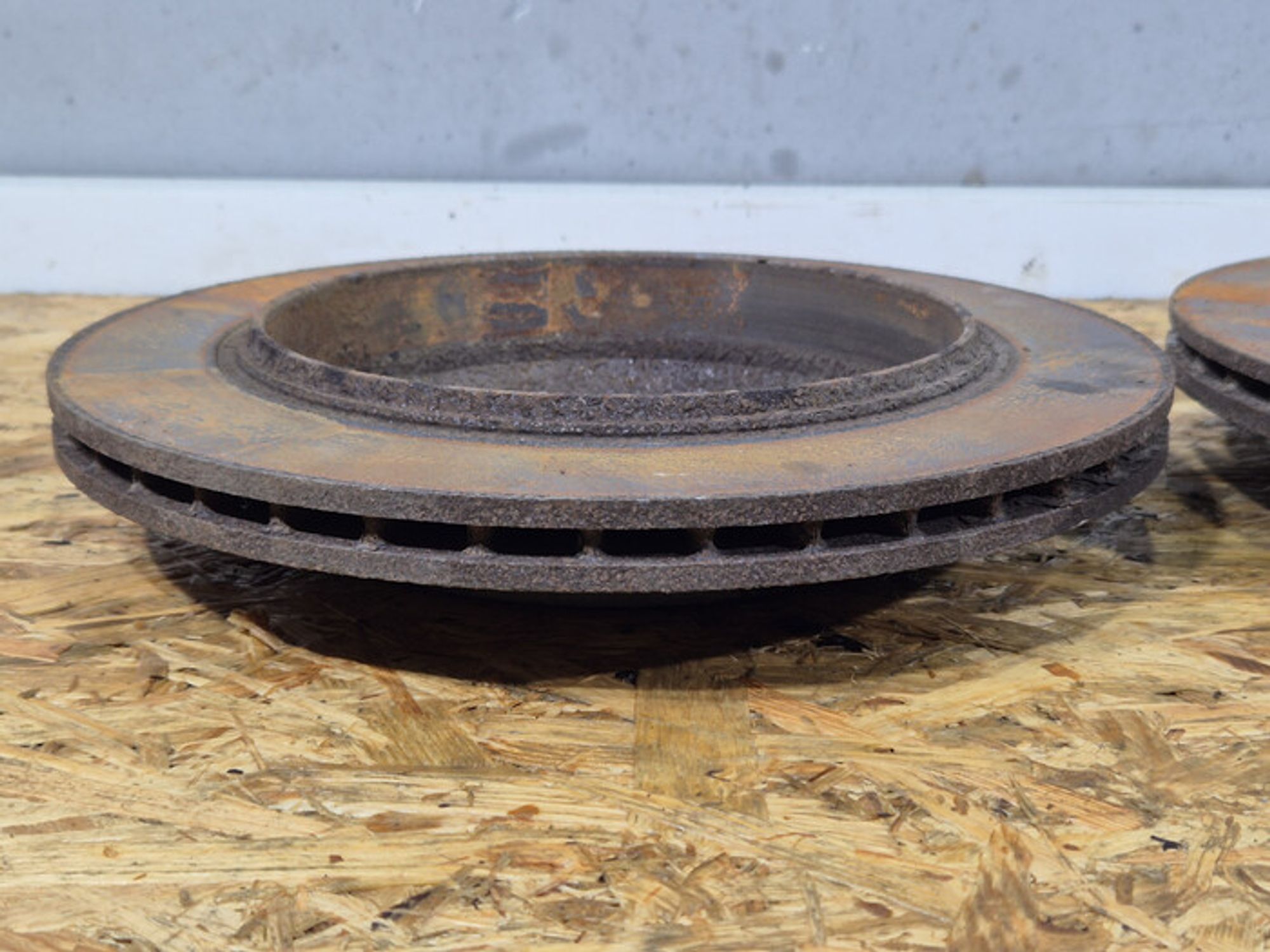 https://ycs.partsauto.market/partsauto-images/thmbs/78ee0fb3787e2dce013ed29fc8a1120c/6faff5869a1caae424855e4e77d1276e/dc931a6b671152881fbbc07a3c2cd64a.jpg