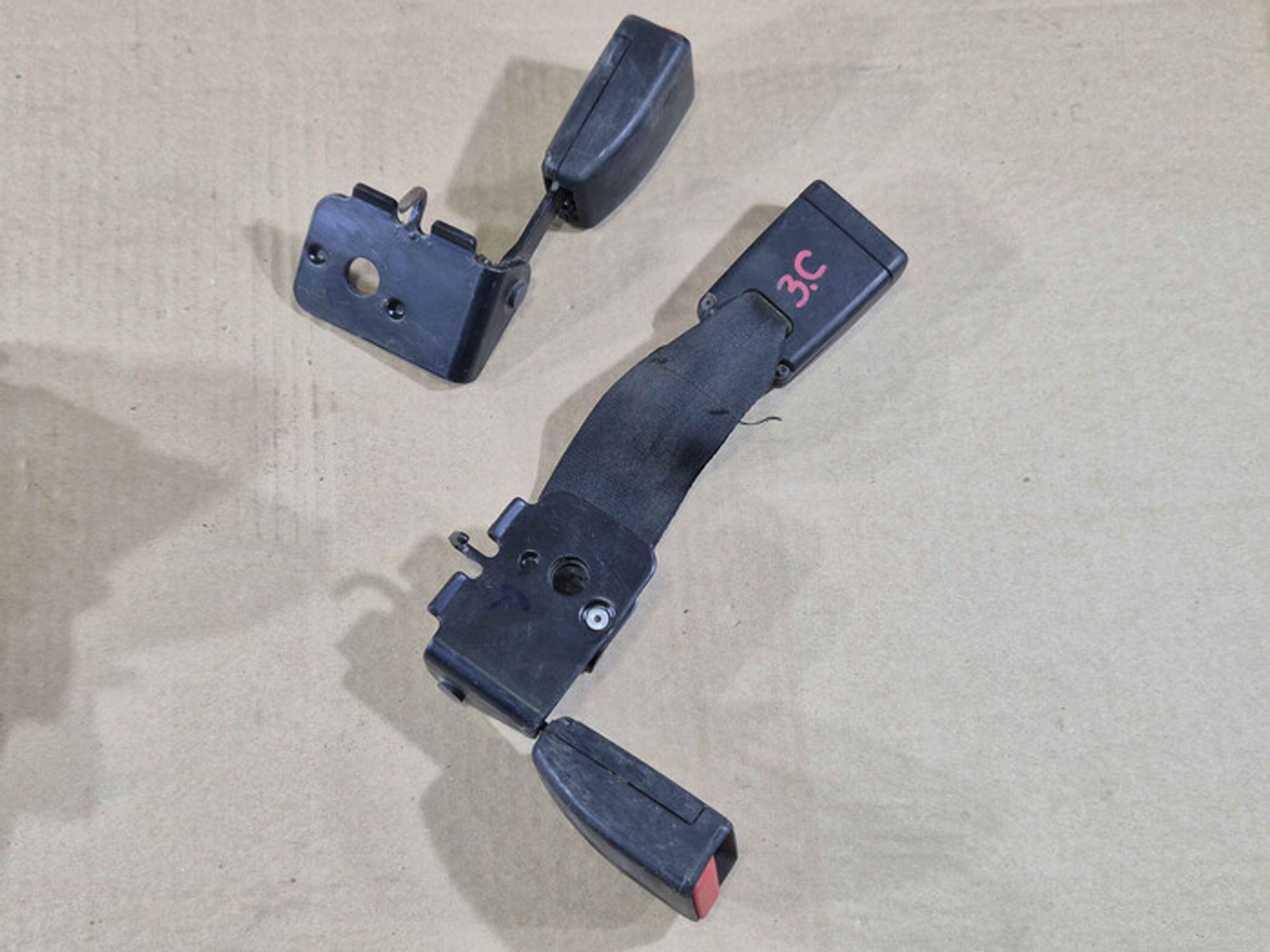 https://ycs.partsauto.market/partsauto-images/thmbs/78ee0fb3787e2dce013ed29fc8a1120c/70aae1f284ec8f37fe7838dc3290f3be/713da87bf451e838b0d796f147399812.jpg