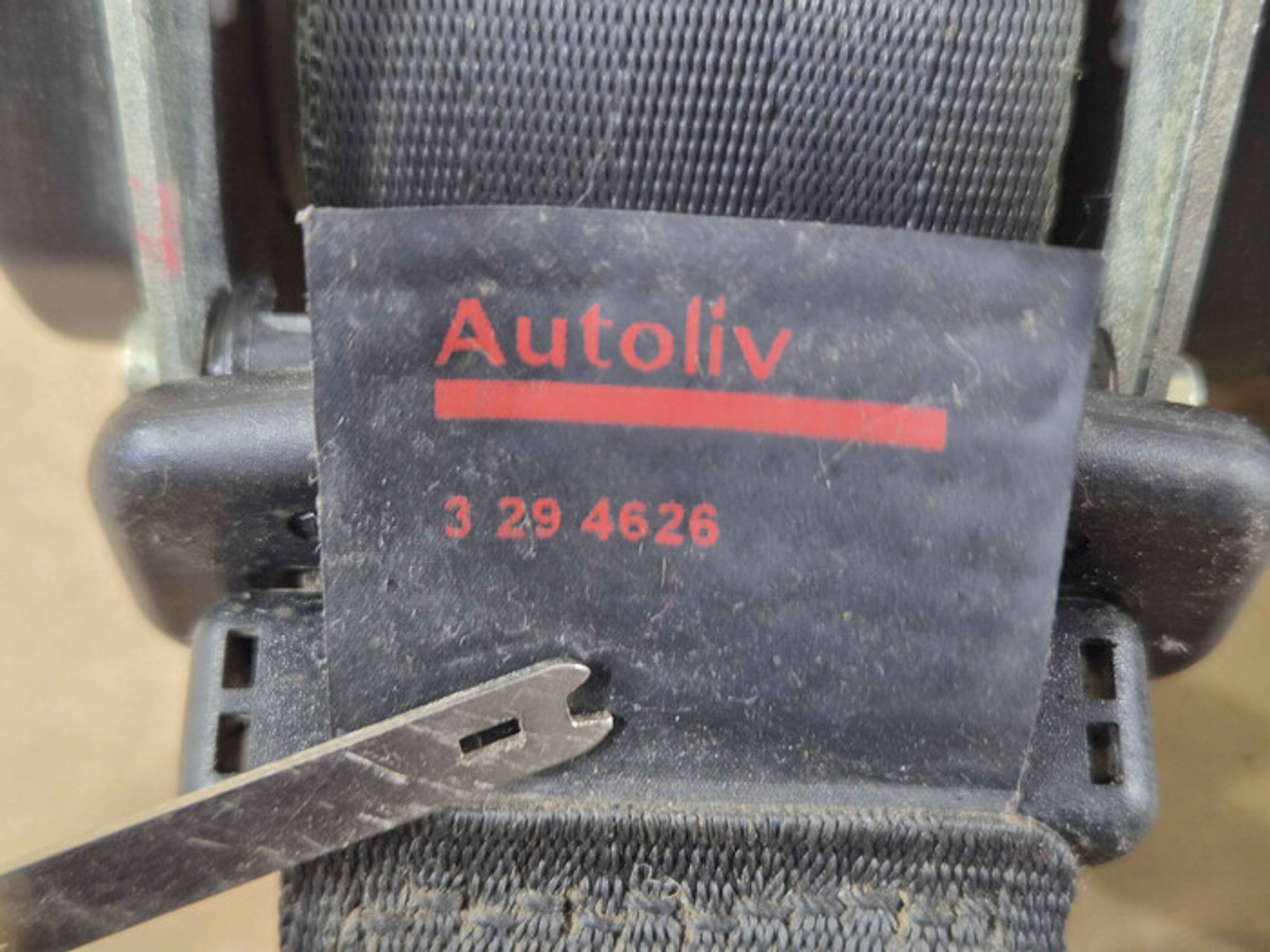 https://ycs.partsauto.market/partsauto-images/thmbs/78ee0fb3787e2dce013ed29fc8a1120c/70aae1f284ec8f37fe7838dc3290f3be/9337d2e76a81ef910ee6024c99e26bab.jpg