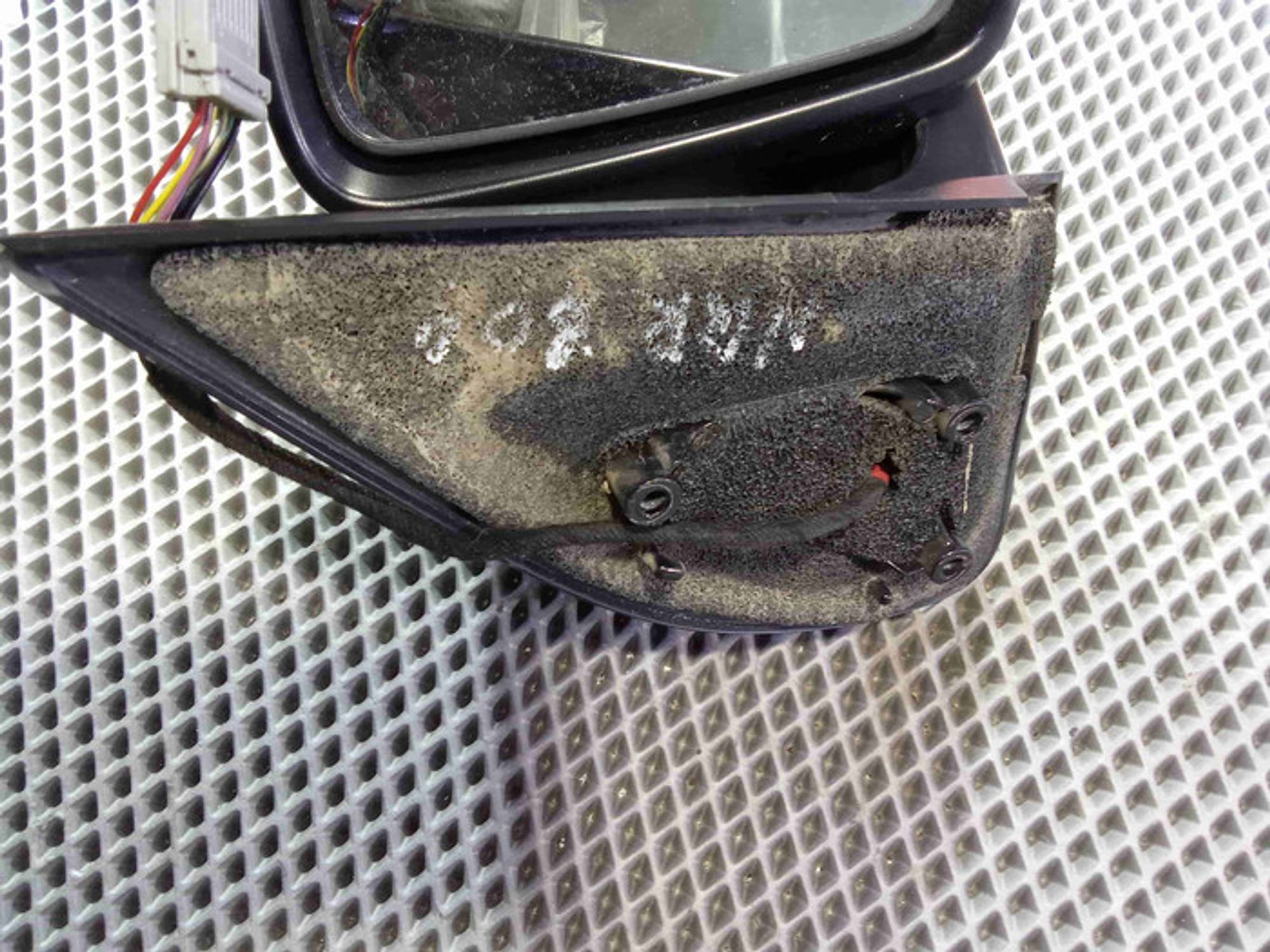 https://ycs.partsauto.market/partsauto-images/thmbs/78ee0fb3787e2dce013ed29fc8a1120c/70e9c369a1e6bccc8b64b12197ed6351/edc0b5f997e0f31773ccd5b06ceba45e.jpg