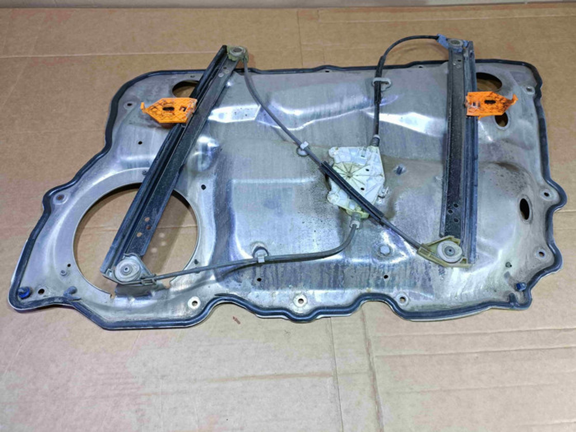 https://ycs.partsauto.market/partsauto-images/thmbs/78ee0fb3787e2dce013ed29fc8a1120c/7260efab7c97e4fda6ac2a74a812e1d3/51da57a77305d4450aacd6db771a8260.jpg