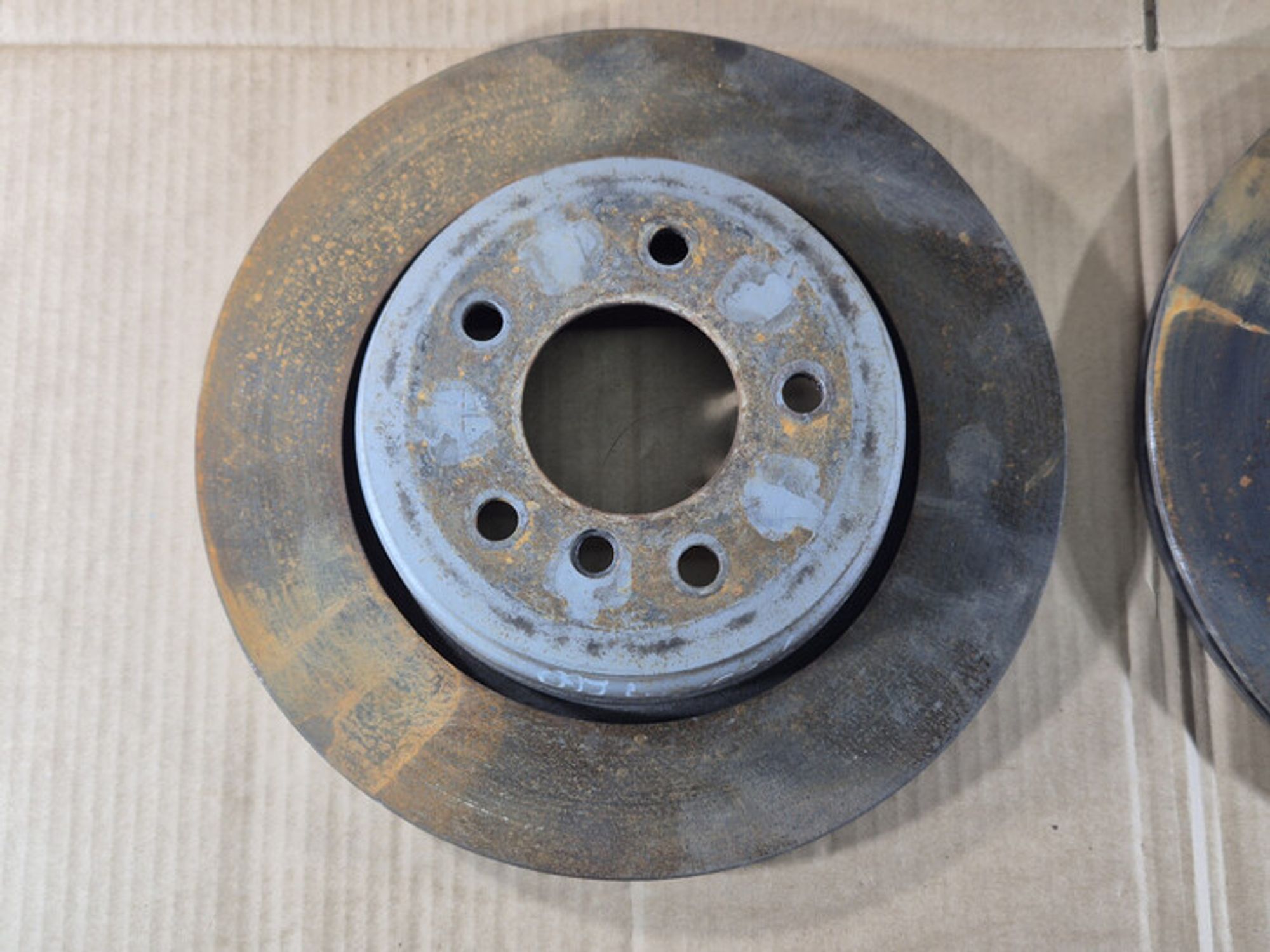 https://ycs.partsauto.market/partsauto-images/thmbs/78ee0fb3787e2dce013ed29fc8a1120c/72f5f000c24b6d8bb0df6c382d2d6e36/1d46bc4867265b2d048dc491d4912c5c.jpg