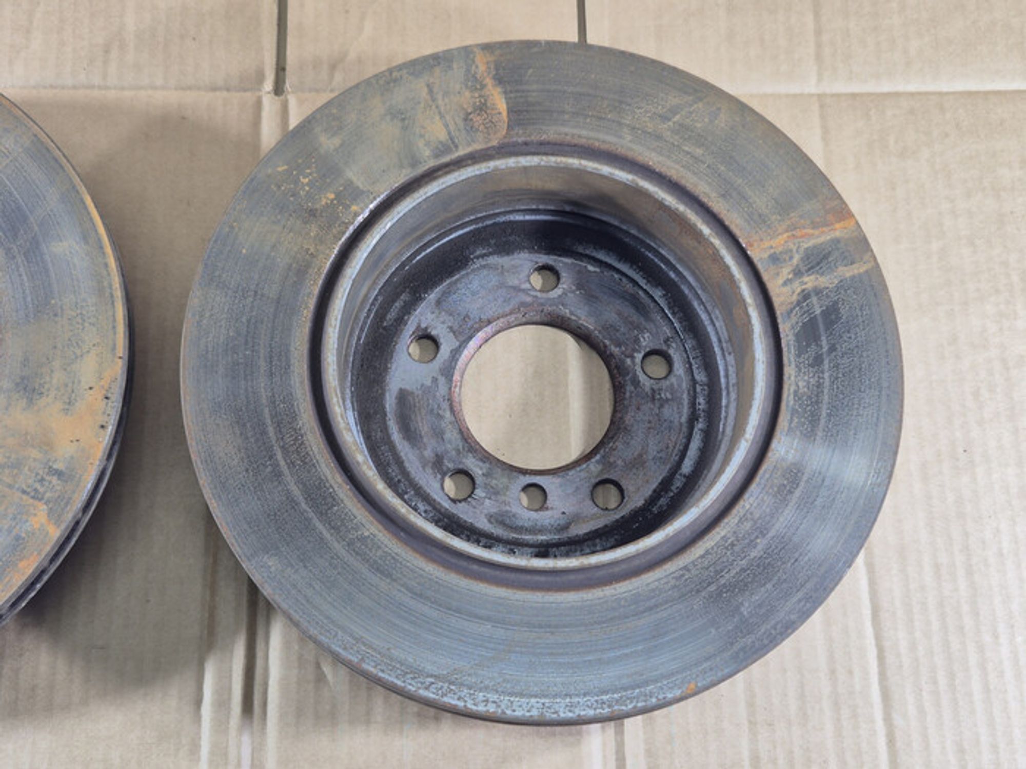 https://ycs.partsauto.market/partsauto-images/thmbs/78ee0fb3787e2dce013ed29fc8a1120c/72f5f000c24b6d8bb0df6c382d2d6e36/5db37ed6e94e8ac30e89a16ff04f42a0.jpg
