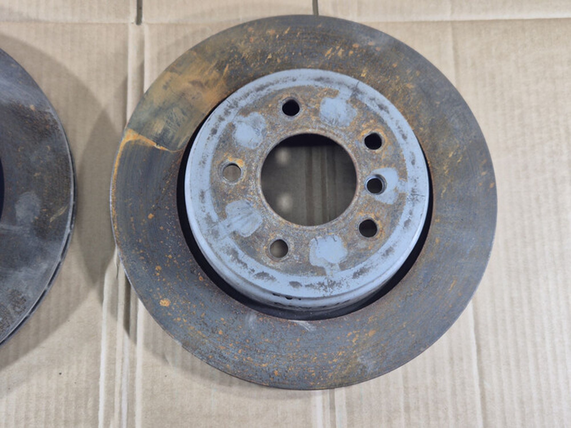 https://ycs.partsauto.market/partsauto-images/thmbs/78ee0fb3787e2dce013ed29fc8a1120c/72f5f000c24b6d8bb0df6c382d2d6e36/83c3cd1ad9a1096722c90359456b5e81.jpg