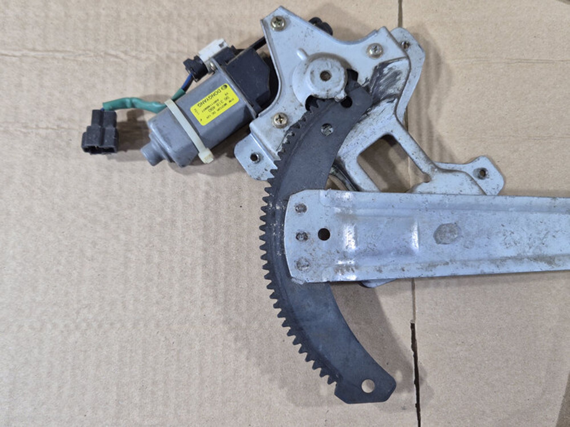 https://ycs.partsauto.market/partsauto-images/thmbs/78ee0fb3787e2dce013ed29fc8a1120c/72f7b45f5ef7c63113f8b1b83d18ba64/b73b7e303cddf25082adcbb241c16cae.jpg