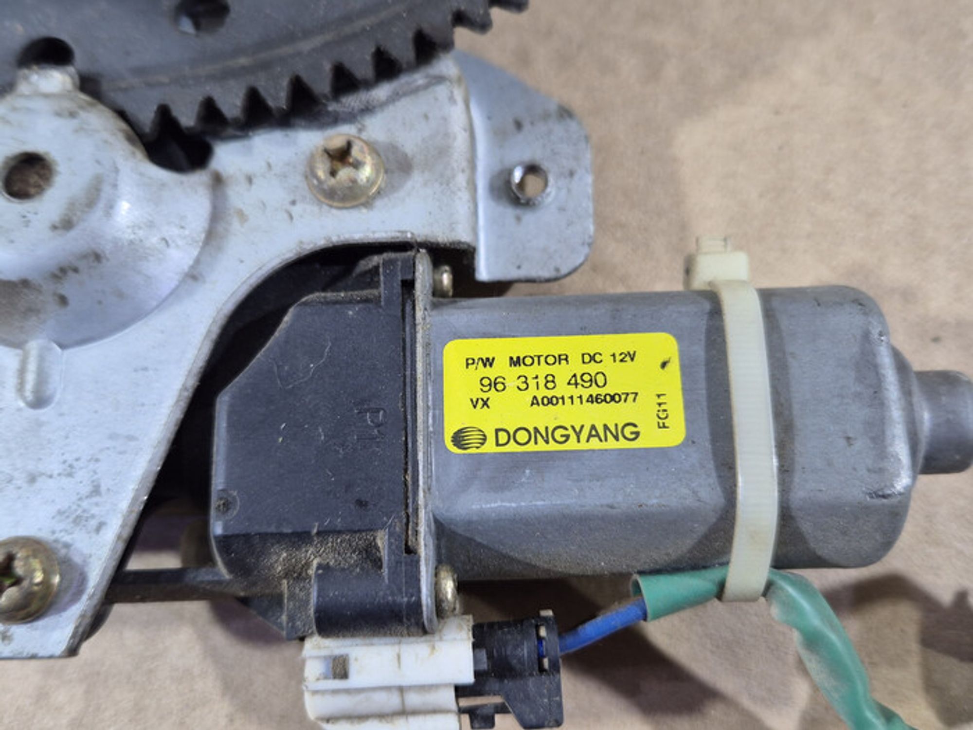 https://ycs.partsauto.market/partsauto-images/thmbs/78ee0fb3787e2dce013ed29fc8a1120c/72f7b45f5ef7c63113f8b1b83d18ba64/ccf1de34bdc64cb5372437d8ecb14fe3.jpg
