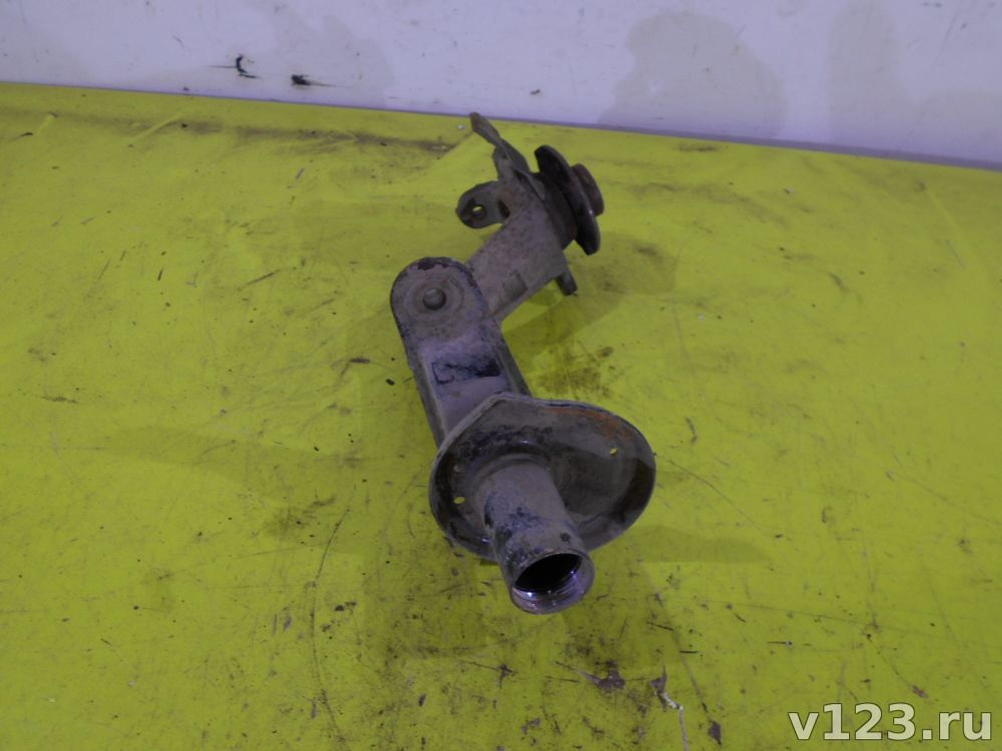 https://ycs.partsauto.market/partsauto-images/thmbs/78ee0fb3787e2dce013ed29fc8a1120c/733fd0541f0904754de8d3dfce958a7b/8d9d012c4612e5302505ad4eebde80ed.jpg