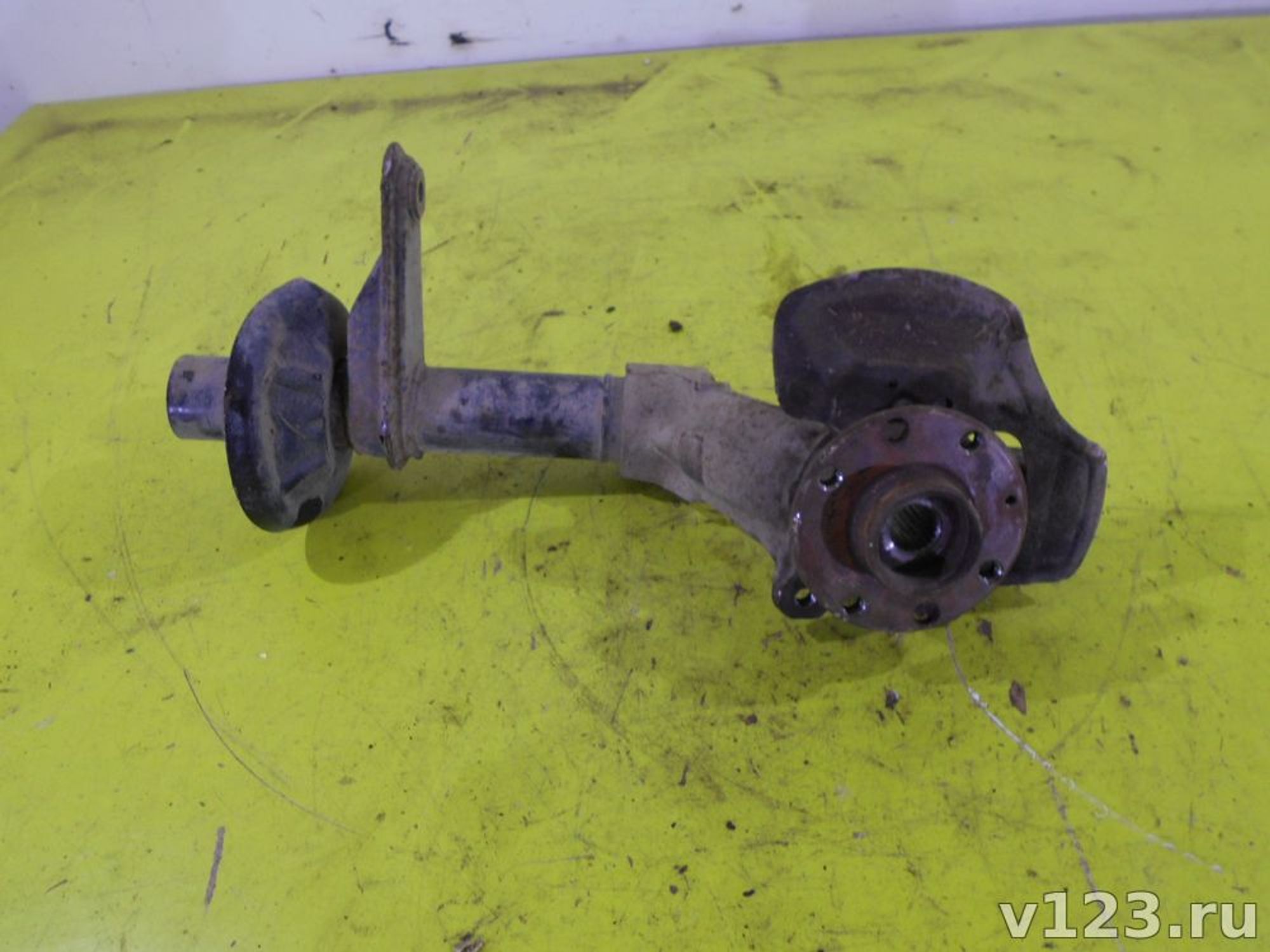 https://ycs.partsauto.market/partsauto-images/thmbs/78ee0fb3787e2dce013ed29fc8a1120c/733fd0541f0904754de8d3dfce958a7b/ff03a16254feb8a66de64e58bbf5b015.jpg