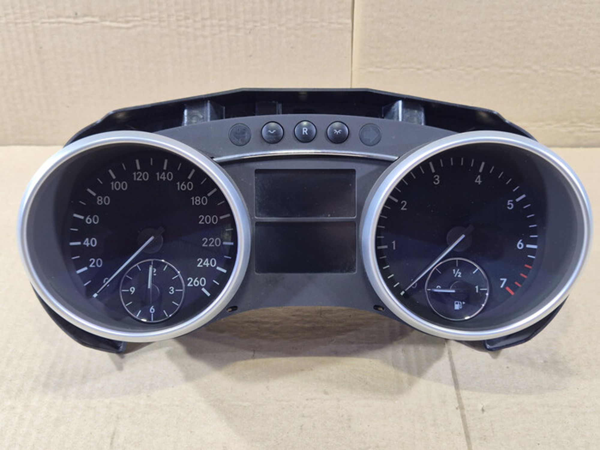 https://ycs.partsauto.market/partsauto-images/thmbs/78ee0fb3787e2dce013ed29fc8a1120c/7500de7e2c96ebadfb93b6a905d15032/8a4d07259f9af2be960b8319451c0ffa.jpg
