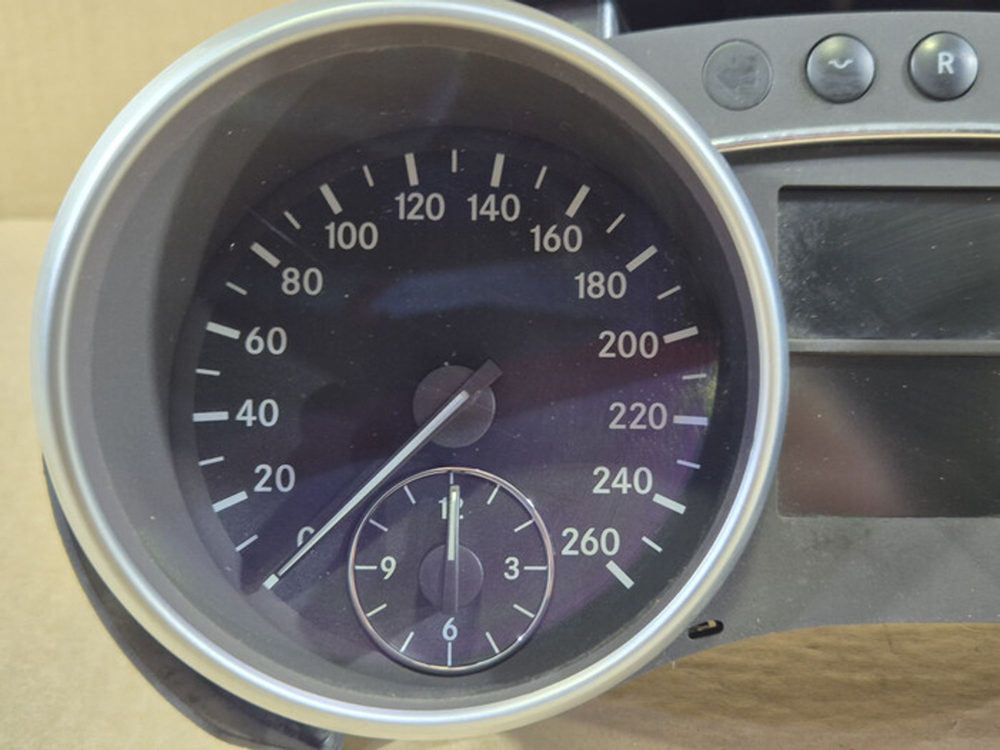 https://ycs.partsauto.market/partsauto-images/thmbs/78ee0fb3787e2dce013ed29fc8a1120c/7500de7e2c96ebadfb93b6a905d15032/f60e2b71782a45e46e8b1ce238b87be2.jpg