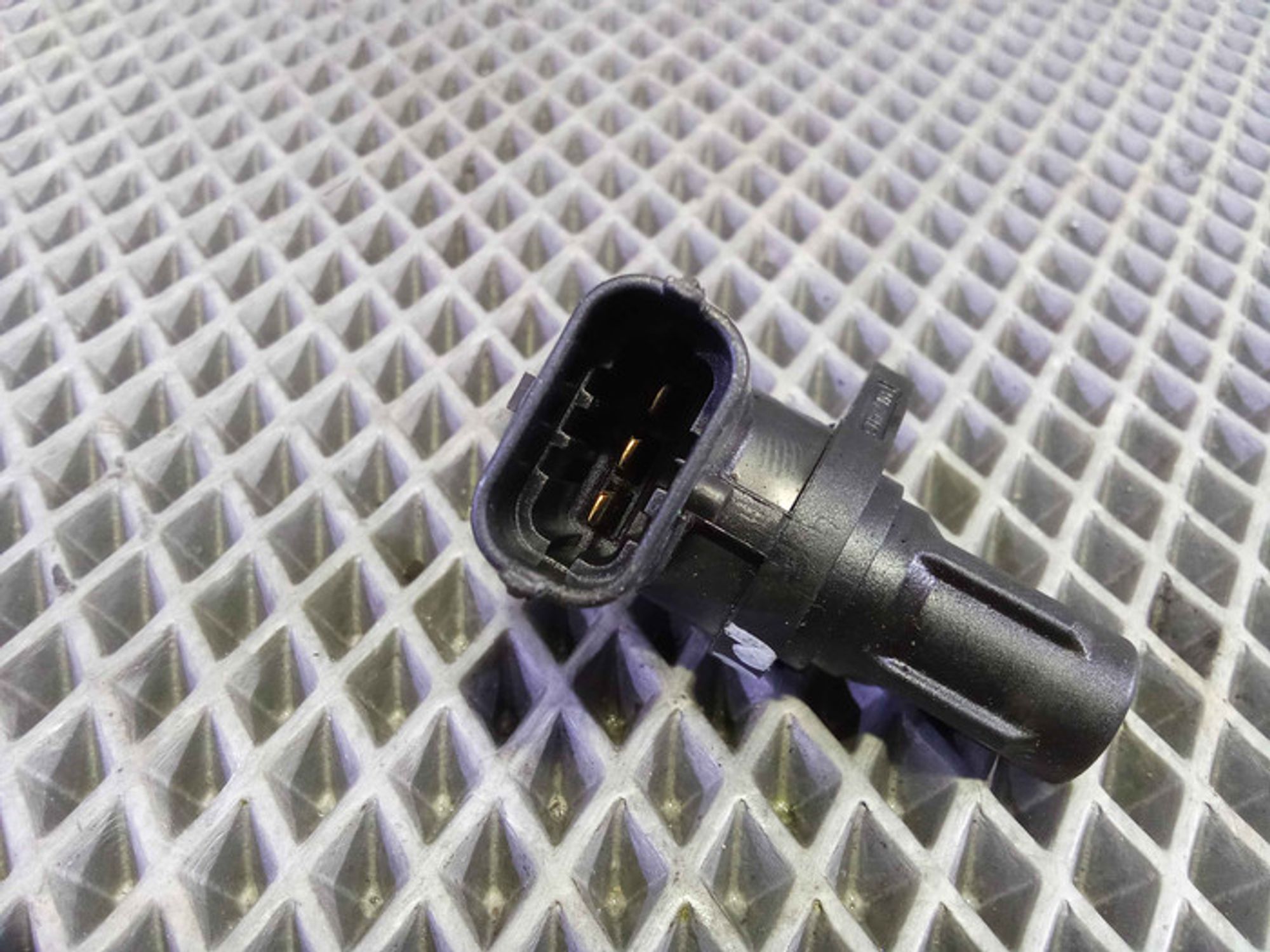 https://ycs.partsauto.market/partsauto-images/thmbs/78ee0fb3787e2dce013ed29fc8a1120c/76d799df4f5751f6775a730e48b64063/b97579ee0d97ecfef4b863e816d4c073.jpg
