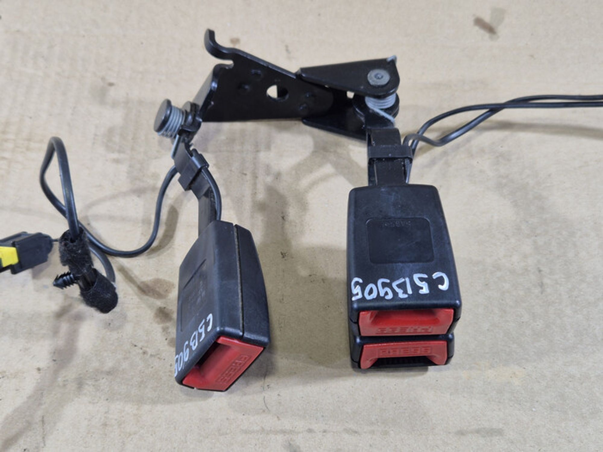 https://ycs.partsauto.market/partsauto-images/thmbs/78ee0fb3787e2dce013ed29fc8a1120c/7873054a51d79d3e542596818be6963e/ab24793aaad71257e0a6eea288e18823.jpg