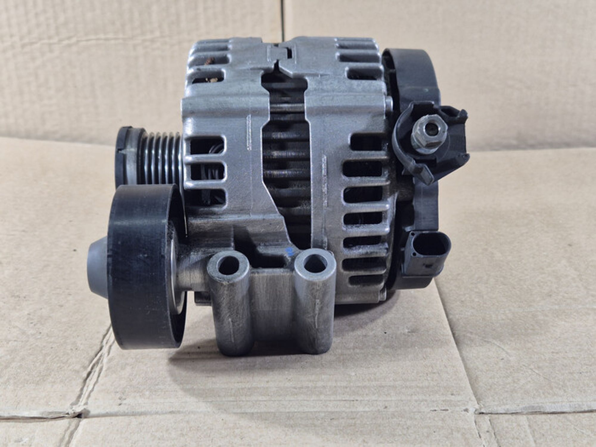 https://ycs.partsauto.market/partsauto-images/thmbs/78ee0fb3787e2dce013ed29fc8a1120c/7965d7a39b814ec0151027868960bbd0/1e038b25a2fd4279442cd44e57284bbc.jpg
