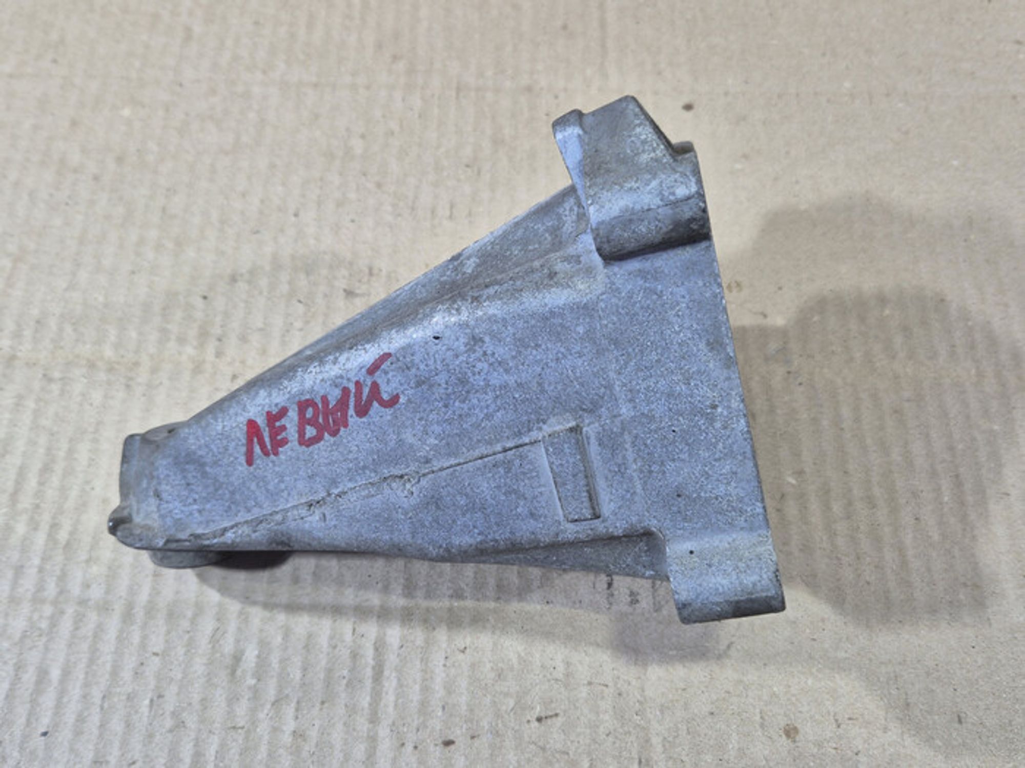 https://ycs.partsauto.market/partsauto-images/thmbs/78ee0fb3787e2dce013ed29fc8a1120c/79f558fff69a6ac7d371ddce1113843d/455e22688fb2dfd92db2798630c42836.jpg