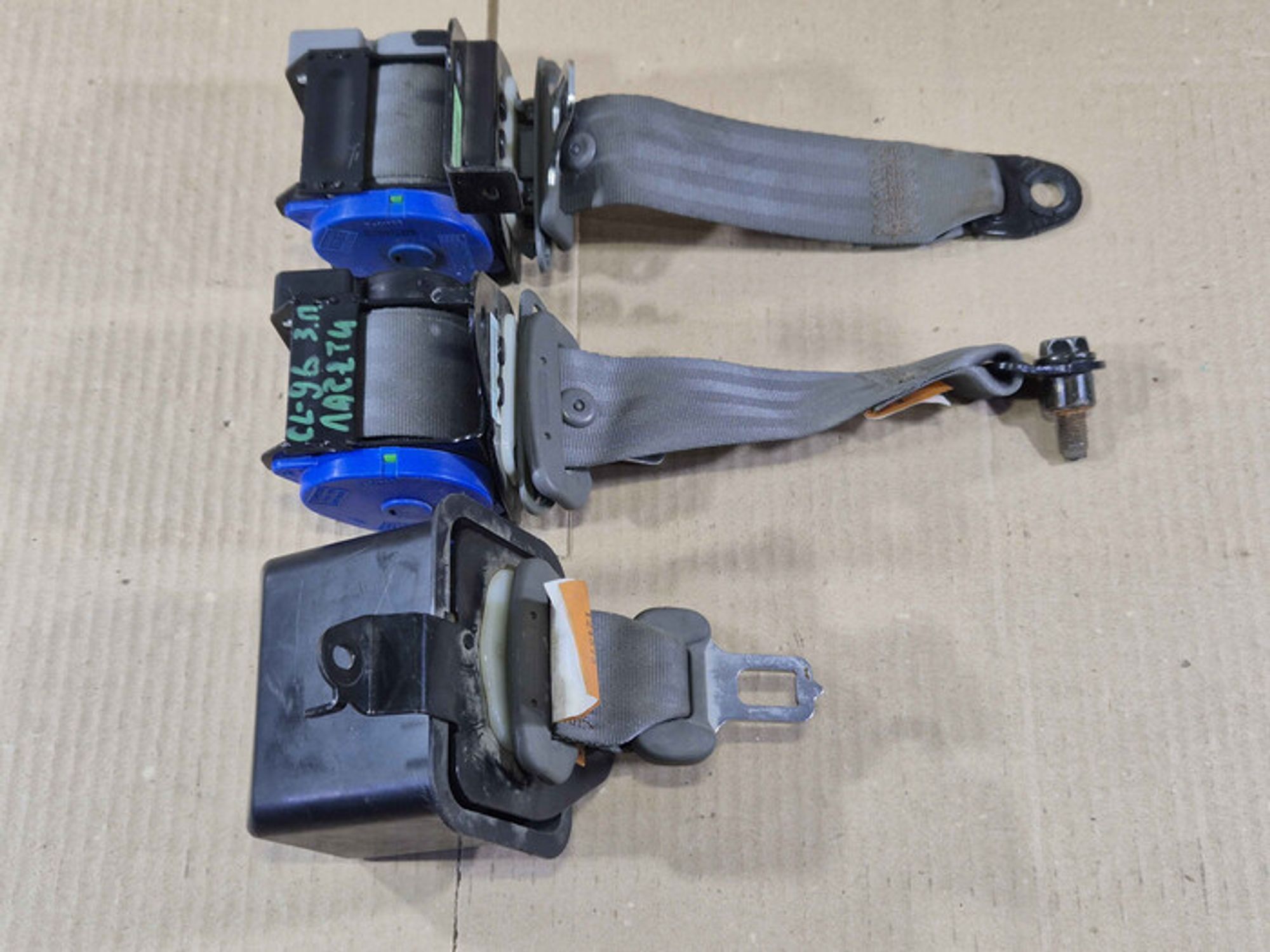 https://ycs.partsauto.market/partsauto-images/thmbs/78ee0fb3787e2dce013ed29fc8a1120c/79fd6ad8875416ba8ce333184809a38a/829acd4f5cec93074c7c0889f4f8e6fe.jpg