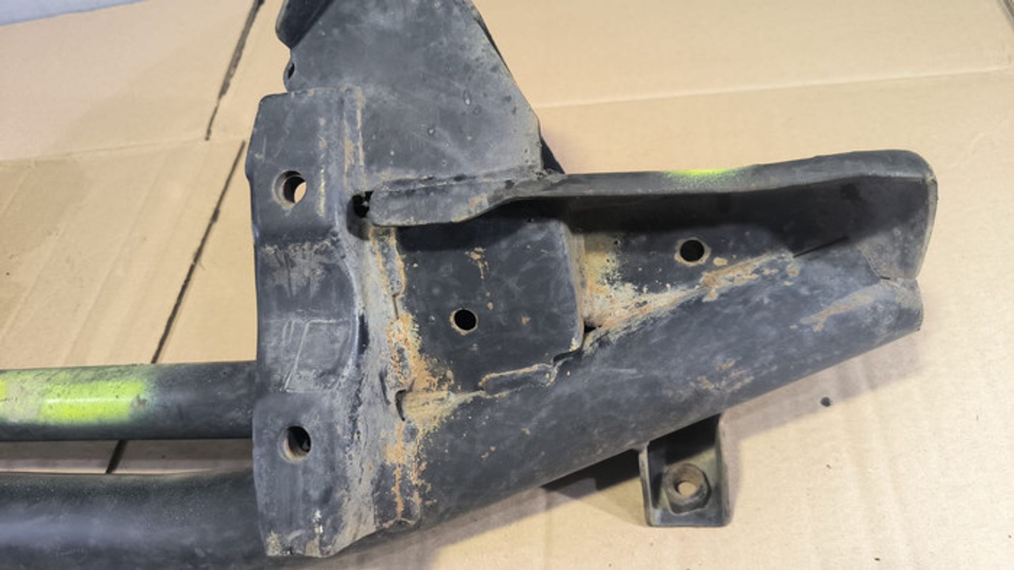 https://ycs.partsauto.market/partsauto-images/thmbs/78ee0fb3787e2dce013ed29fc8a1120c/7ad9306234887e4503b0c2692adb72ed/ece2855a877cff0ee0610cdfb4db0b3c.jpg