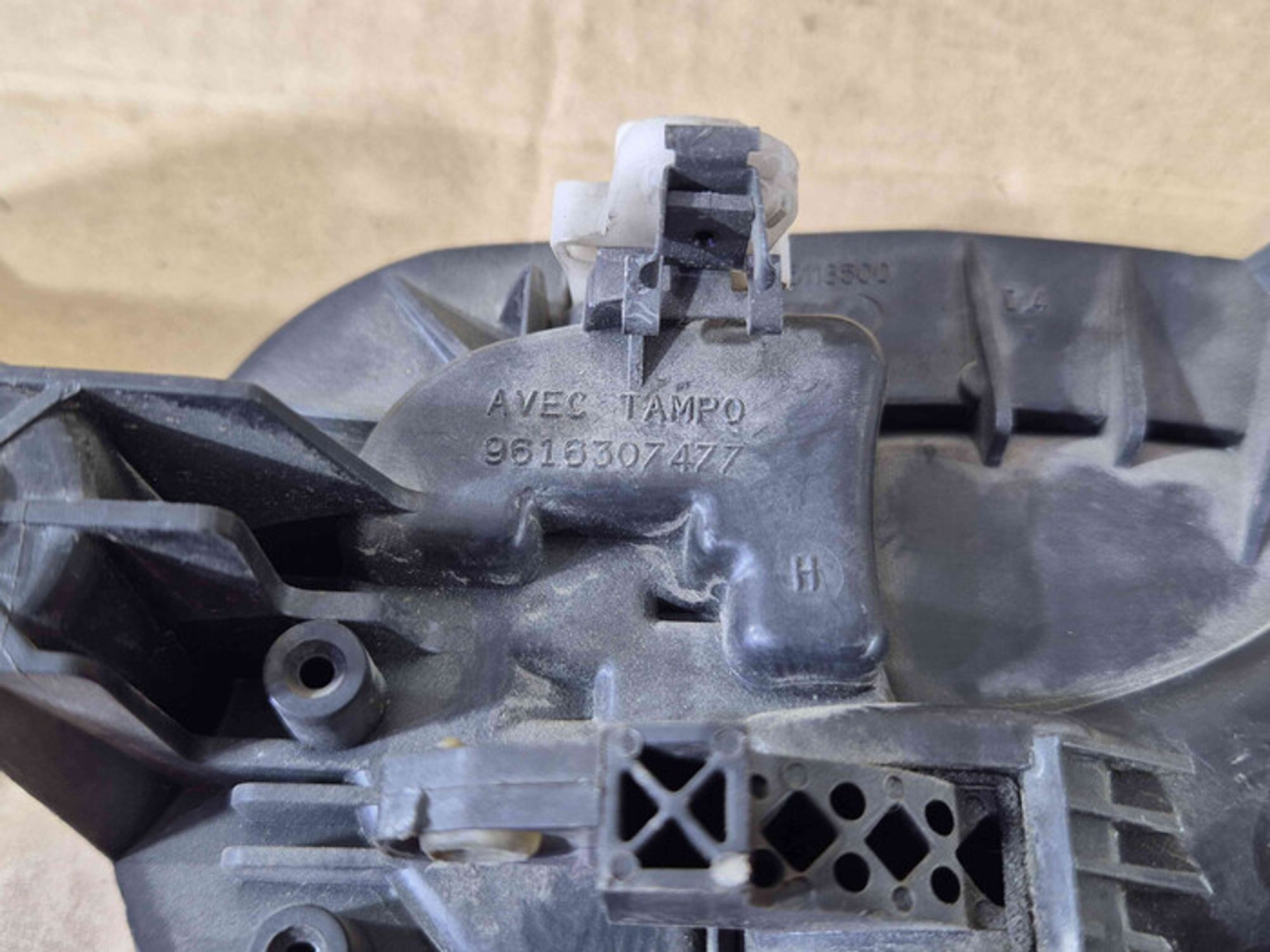 https://ycs.partsauto.market/partsauto-images/thmbs/78ee0fb3787e2dce013ed29fc8a1120c/7bf8818d22254caccc66868b1bfa8427/758e4e196d0030a0c2088c46663b8445.jpg