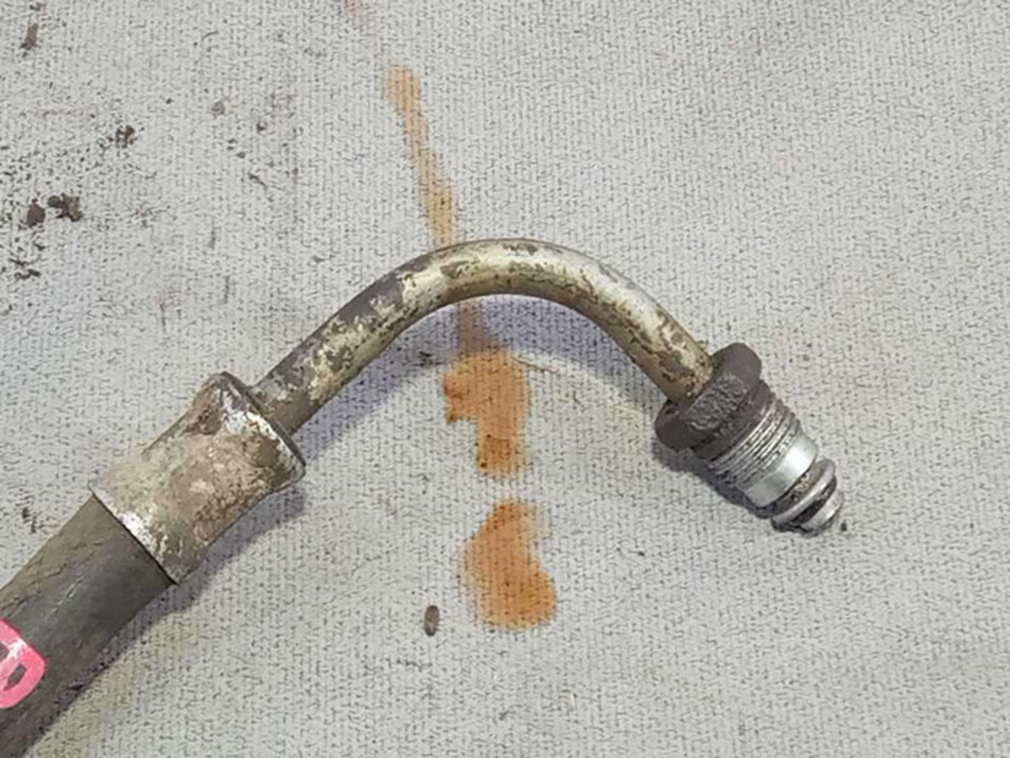 https://ycs.partsauto.market/partsauto-images/thmbs/78ee0fb3787e2dce013ed29fc8a1120c/7ca44cbb0fef013e1cca3354d33f3f7c/48208f407eec3f9e385d032d28e8719f.jpg