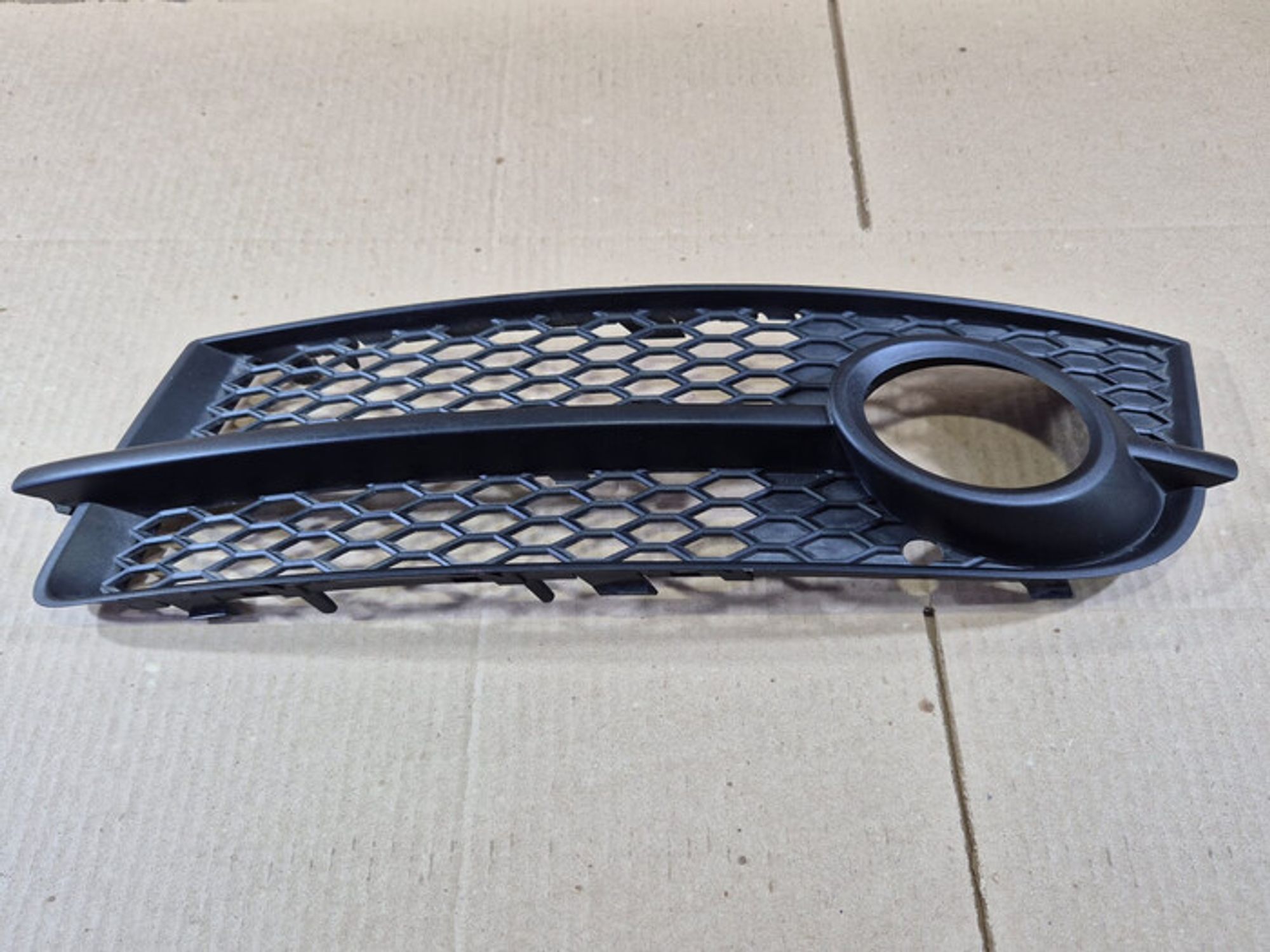 https://ycs.partsauto.market/partsauto-images/thmbs/78ee0fb3787e2dce013ed29fc8a1120c/7e05fe87fa180b9e9e75063c1fa1b520/d25e870e207fadf142beb108bc75975b.jpg