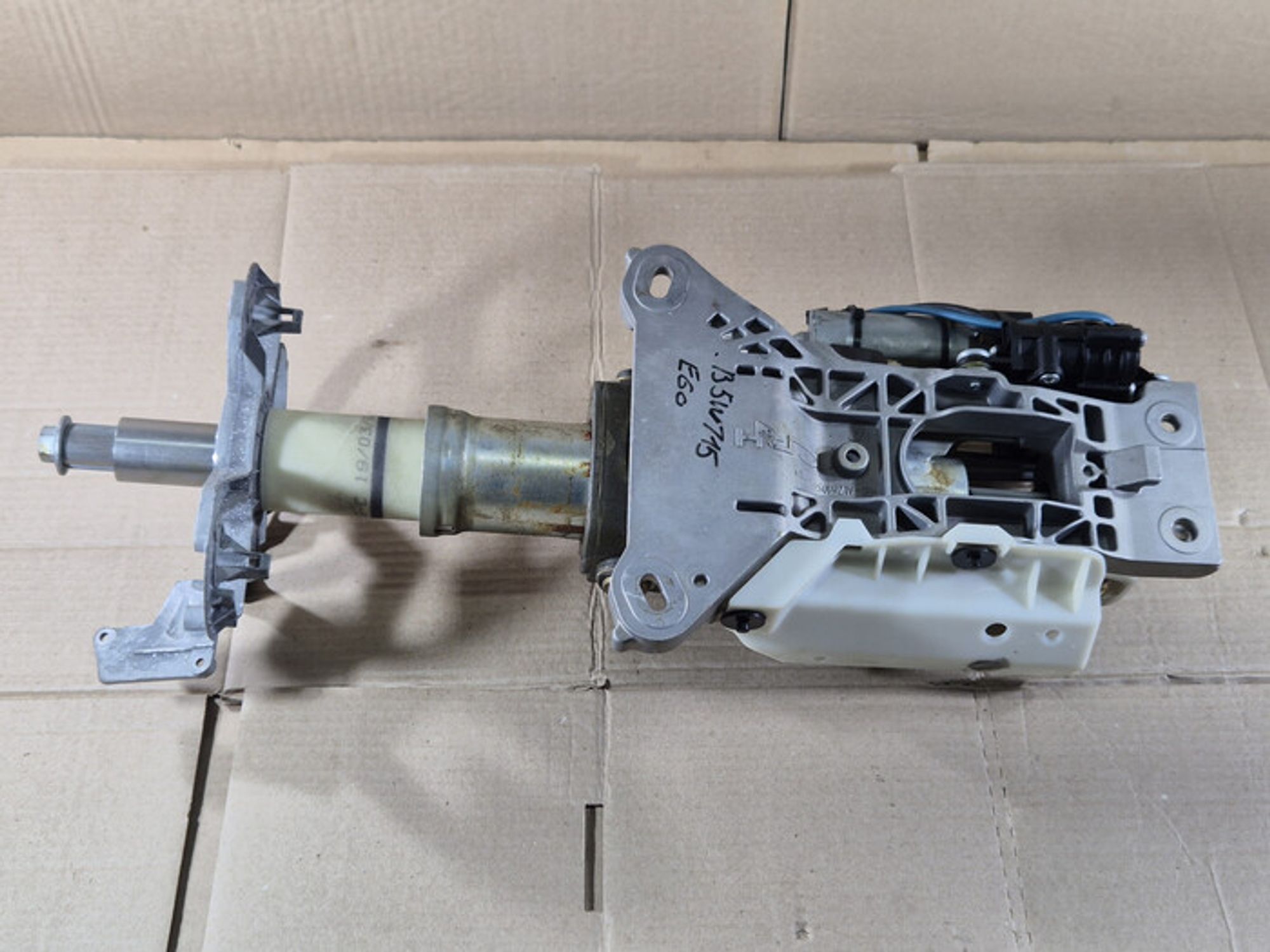https://ycs.partsauto.market/partsauto-images/thmbs/78ee0fb3787e2dce013ed29fc8a1120c/7f7a574dd2d1e34aca81a5e62c1d8e0b/35897f0ec55c14b23b9770d6bed185c7.jpg
