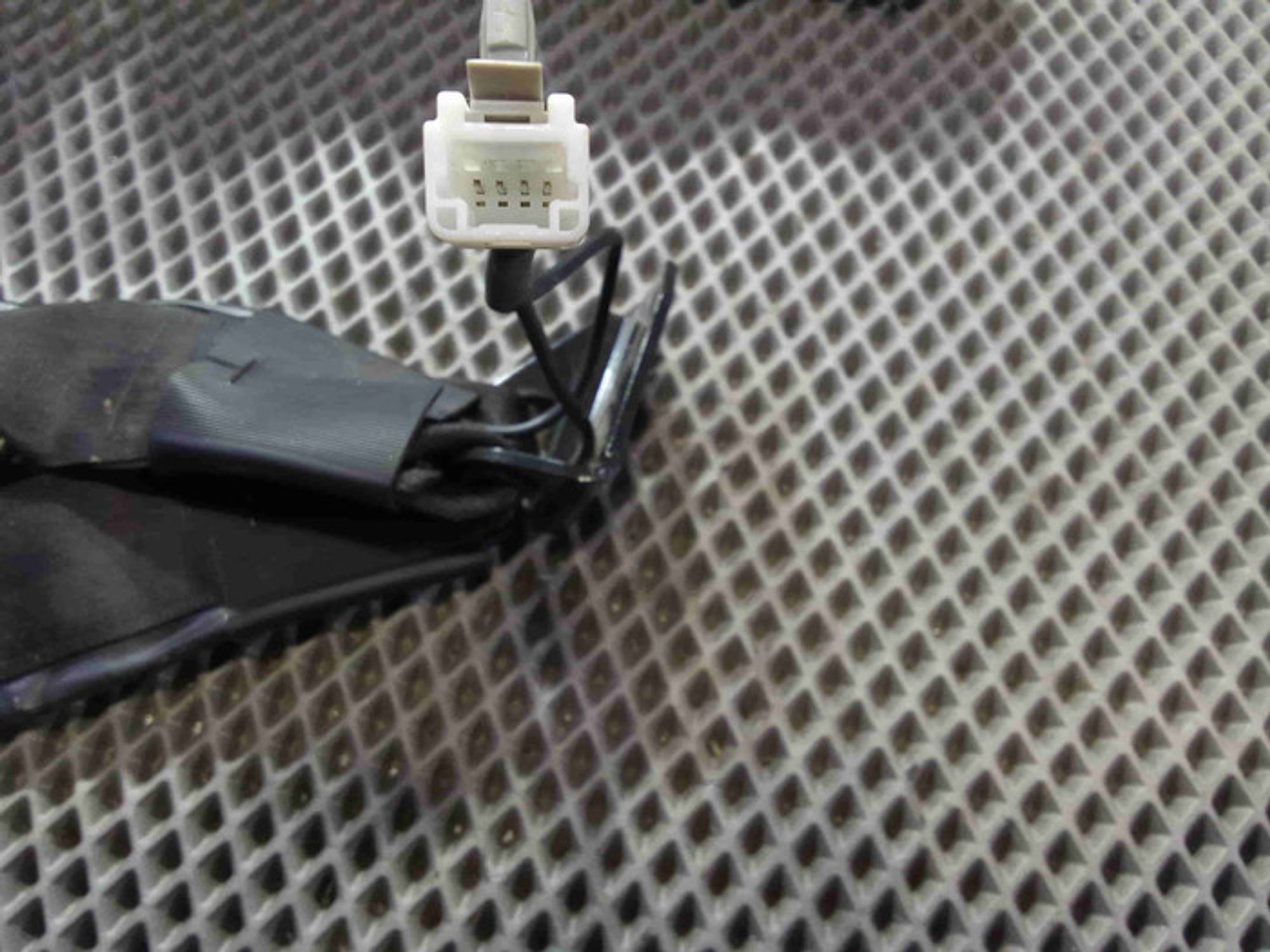 https://ycs.partsauto.market/partsauto-images/thmbs/78ee0fb3787e2dce013ed29fc8a1120c/8236dbe0b418b19c072c8549253007b1/6f4cc62da4ffd956bb0d3eec97a1a829.jpg