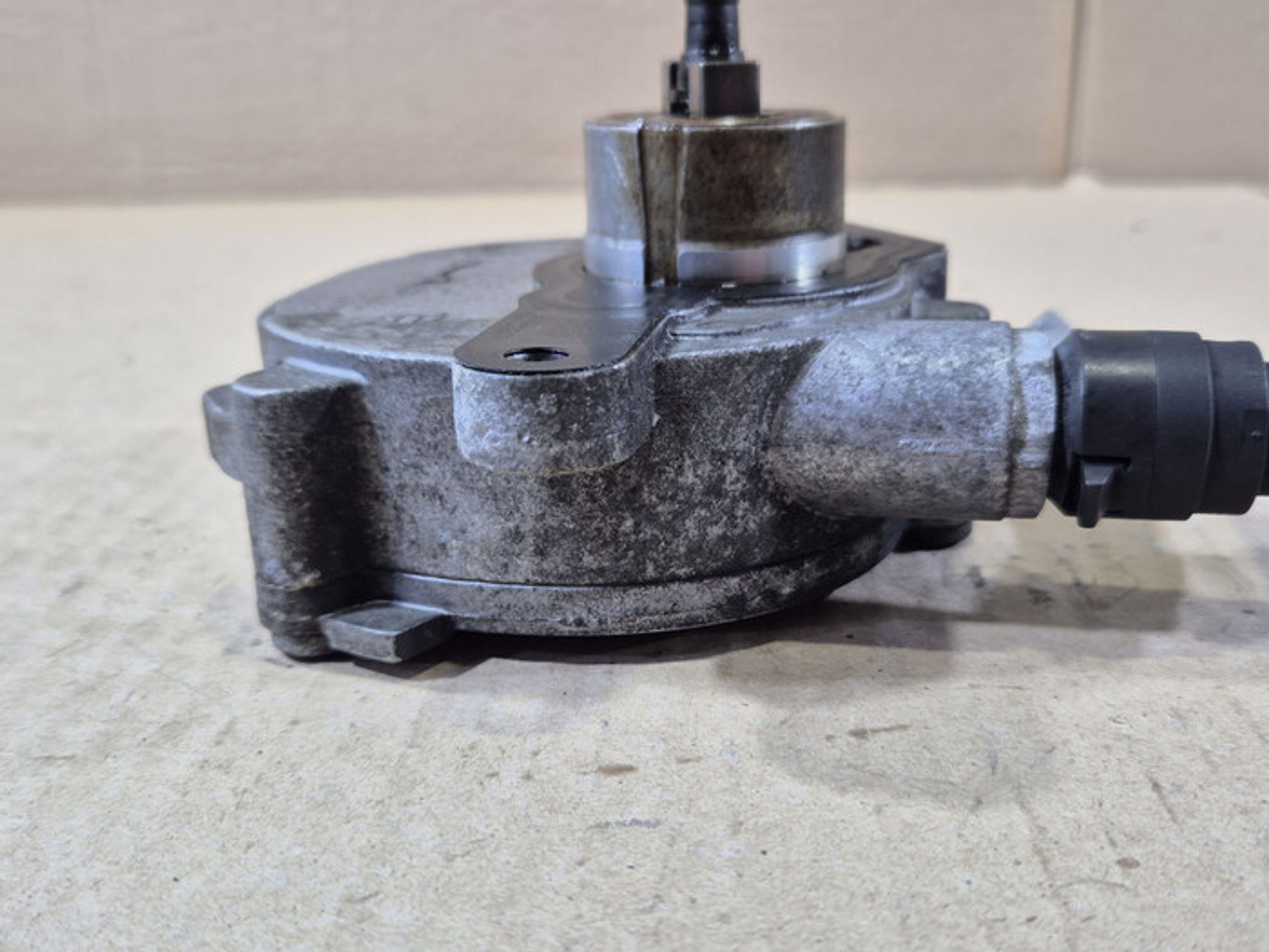 https://ycs.partsauto.market/partsauto-images/thmbs/78ee0fb3787e2dce013ed29fc8a1120c/83acc02dca176e836f034bee948aabe6/a3ea1637ed42ef7fe95f45dcbfbdfb56.jpg