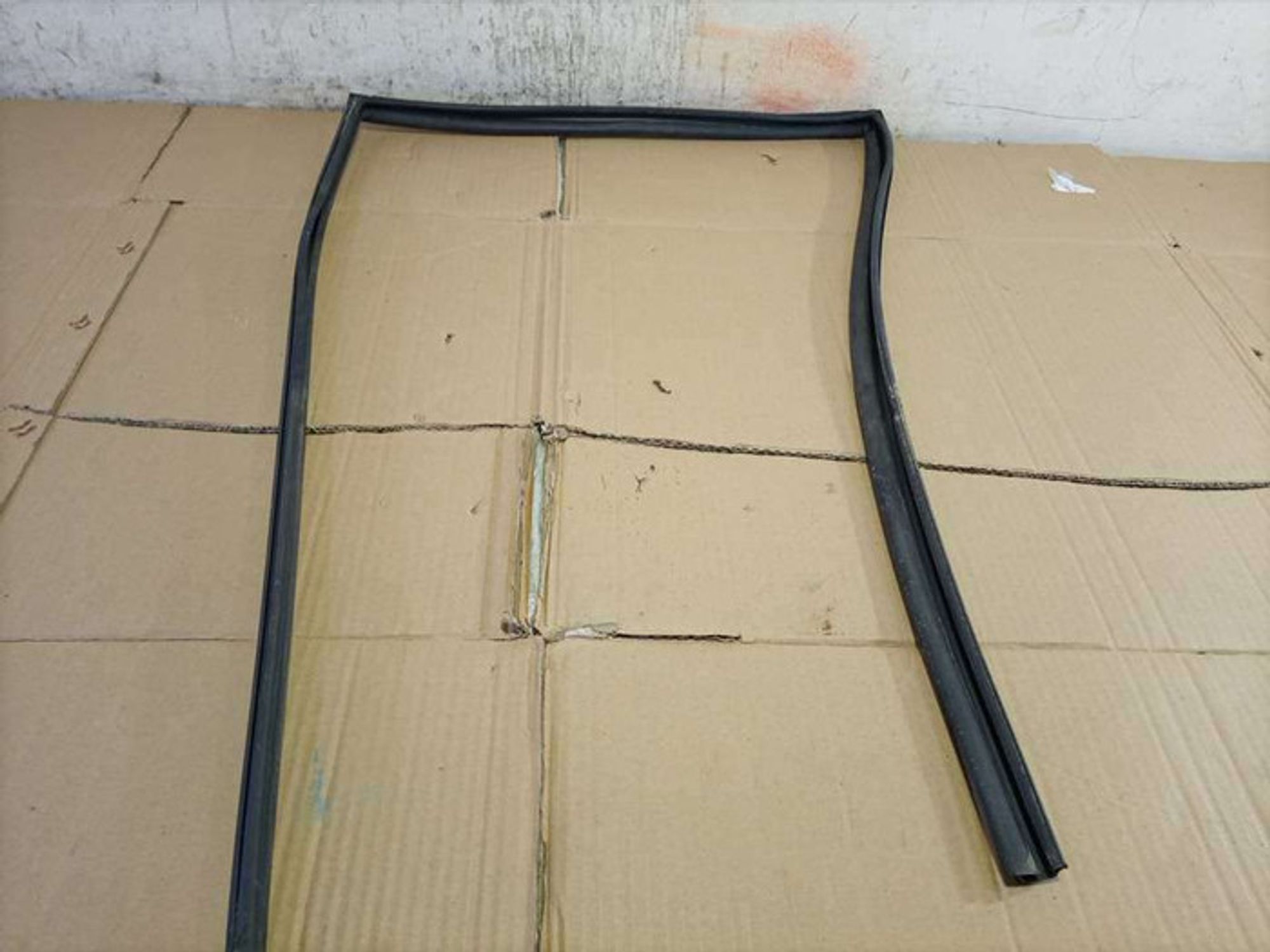 https://ycs.partsauto.market/partsauto-images/thmbs/78ee0fb3787e2dce013ed29fc8a1120c/85f55a1597912986705010d7bf48bd22/ce369d6c9ea73edfb01993c26101c850.jpg