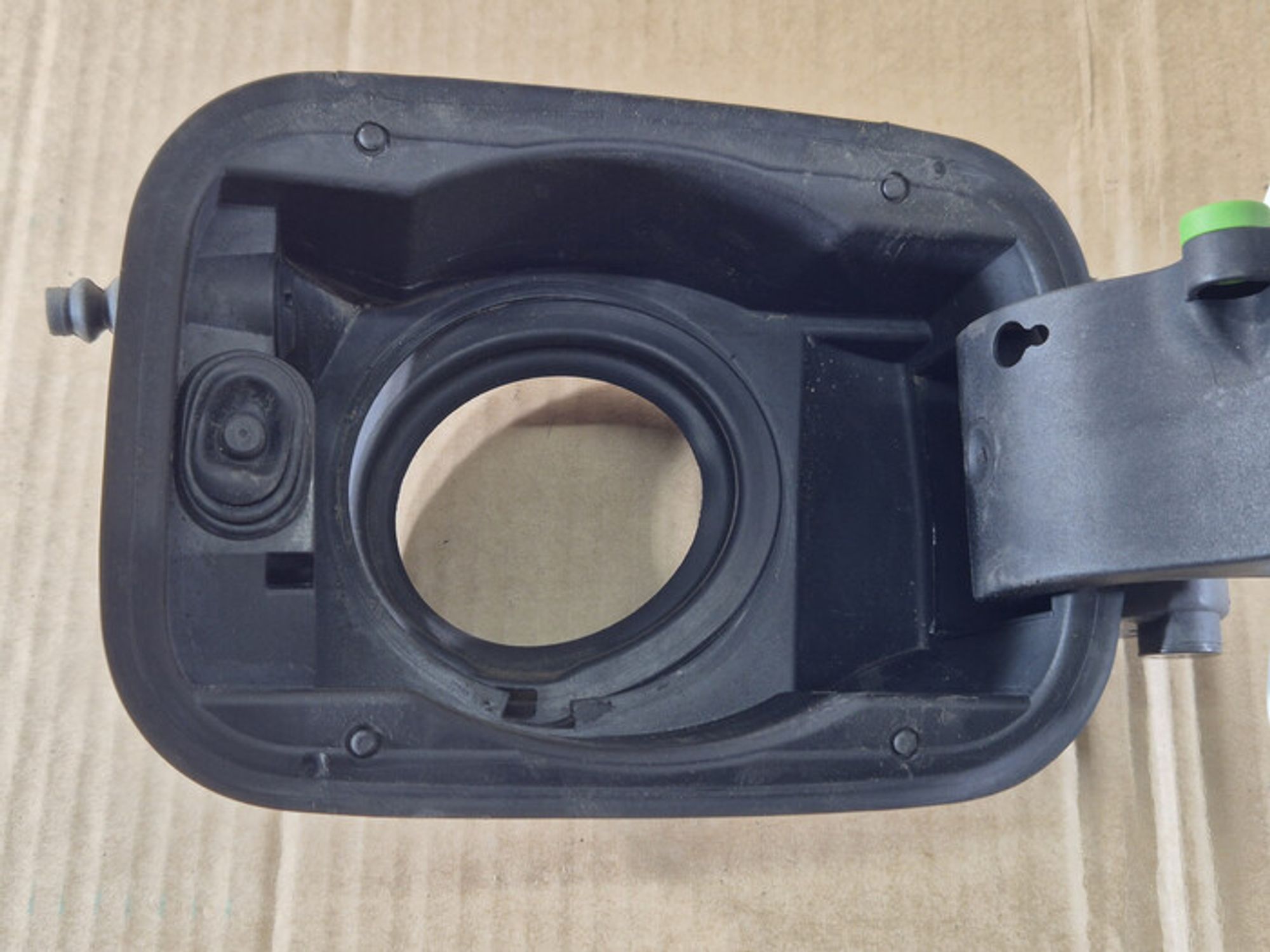 https://ycs.partsauto.market/partsauto-images/thmbs/78ee0fb3787e2dce013ed29fc8a1120c/86c303dda0dfb3f36db5732b20312a20/b0d819978079905ec3543e7fa43cf2c0.jpg
