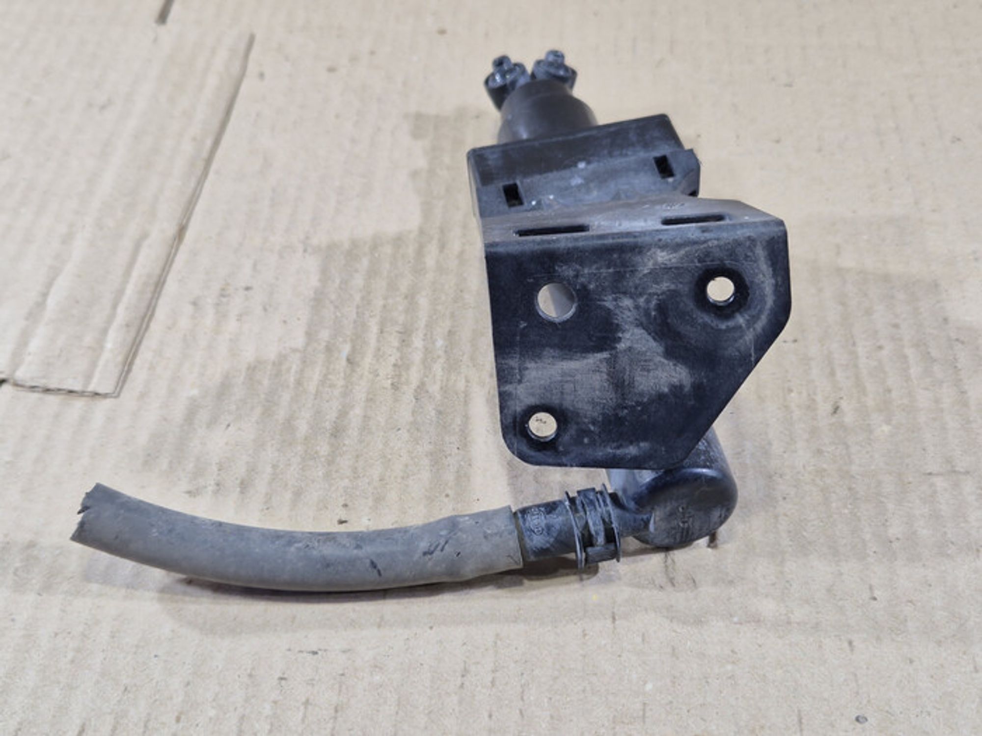 https://ycs.partsauto.market/partsauto-images/thmbs/78ee0fb3787e2dce013ed29fc8a1120c/86c5d30e2953db711d1e69cc66b8a501/ca3277bde5cb5433c83b7a92f3b6f657.jpg
