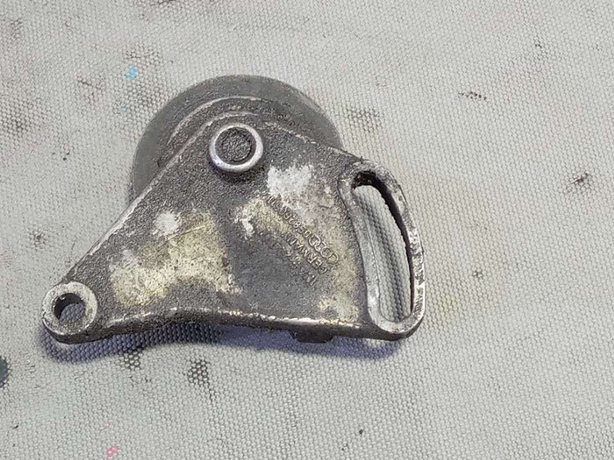 https://ycs.partsauto.market/partsauto-images/thmbs/78ee0fb3787e2dce013ed29fc8a1120c/86dc5316f09bff25e77f56ce84842906/6e4cebb8a5148fc56de390e998af104b.jpg