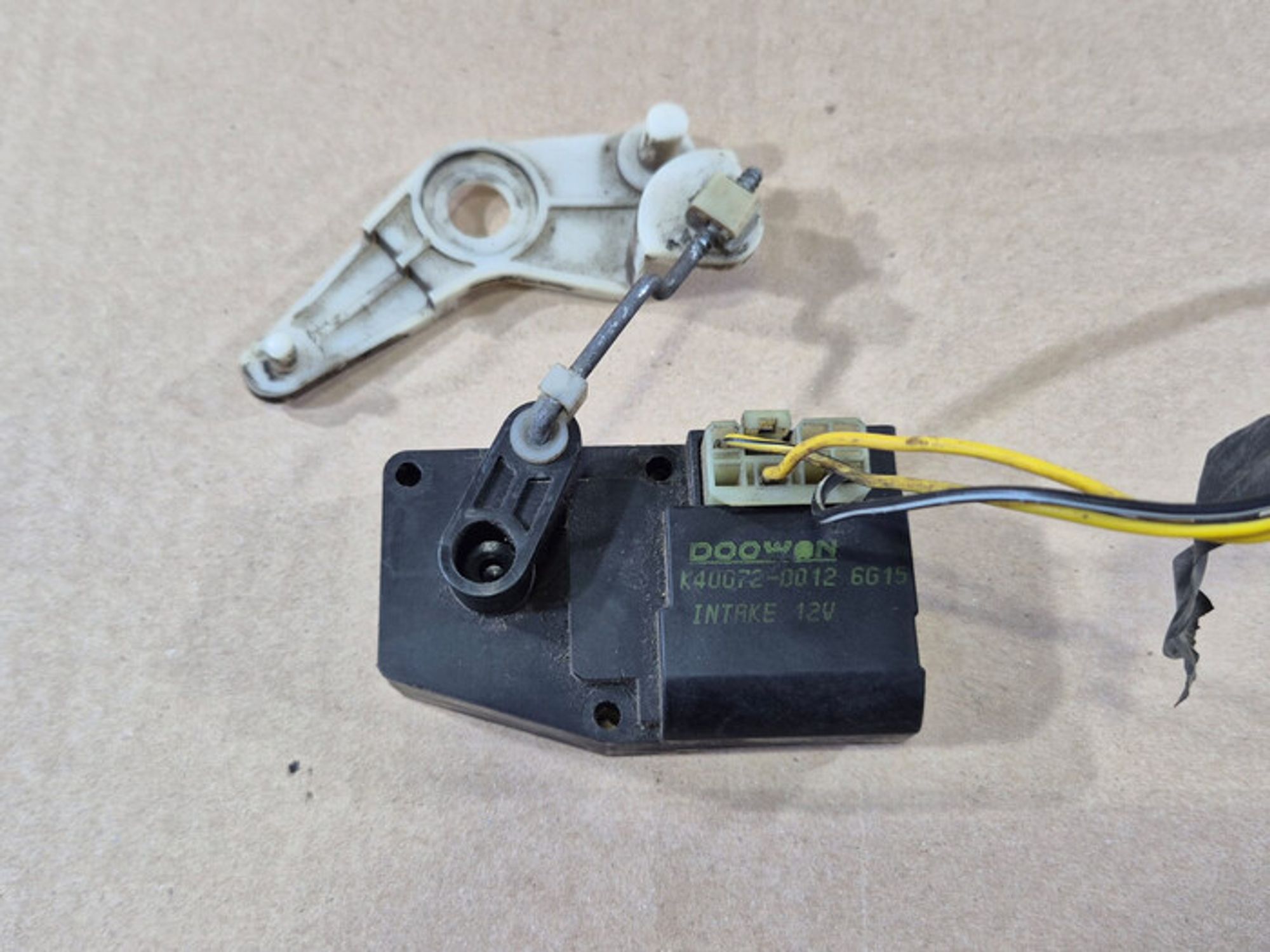 https://ycs.partsauto.market/partsauto-images/thmbs/78ee0fb3787e2dce013ed29fc8a1120c/8789f9032b84af5fd3aa66ef912b8711/b6d3b04a75e01e1739fabdcb18a532b7.jpg
