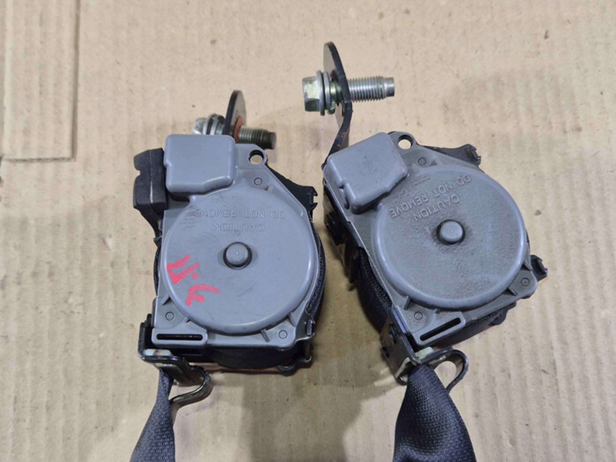 https://ycs.partsauto.market/partsauto-images/thmbs/78ee0fb3787e2dce013ed29fc8a1120c/8791ddd0c6f4b6c45470eb6dab9314c1/080c837bced45bd06f7d7ffc612e5d98.jpg