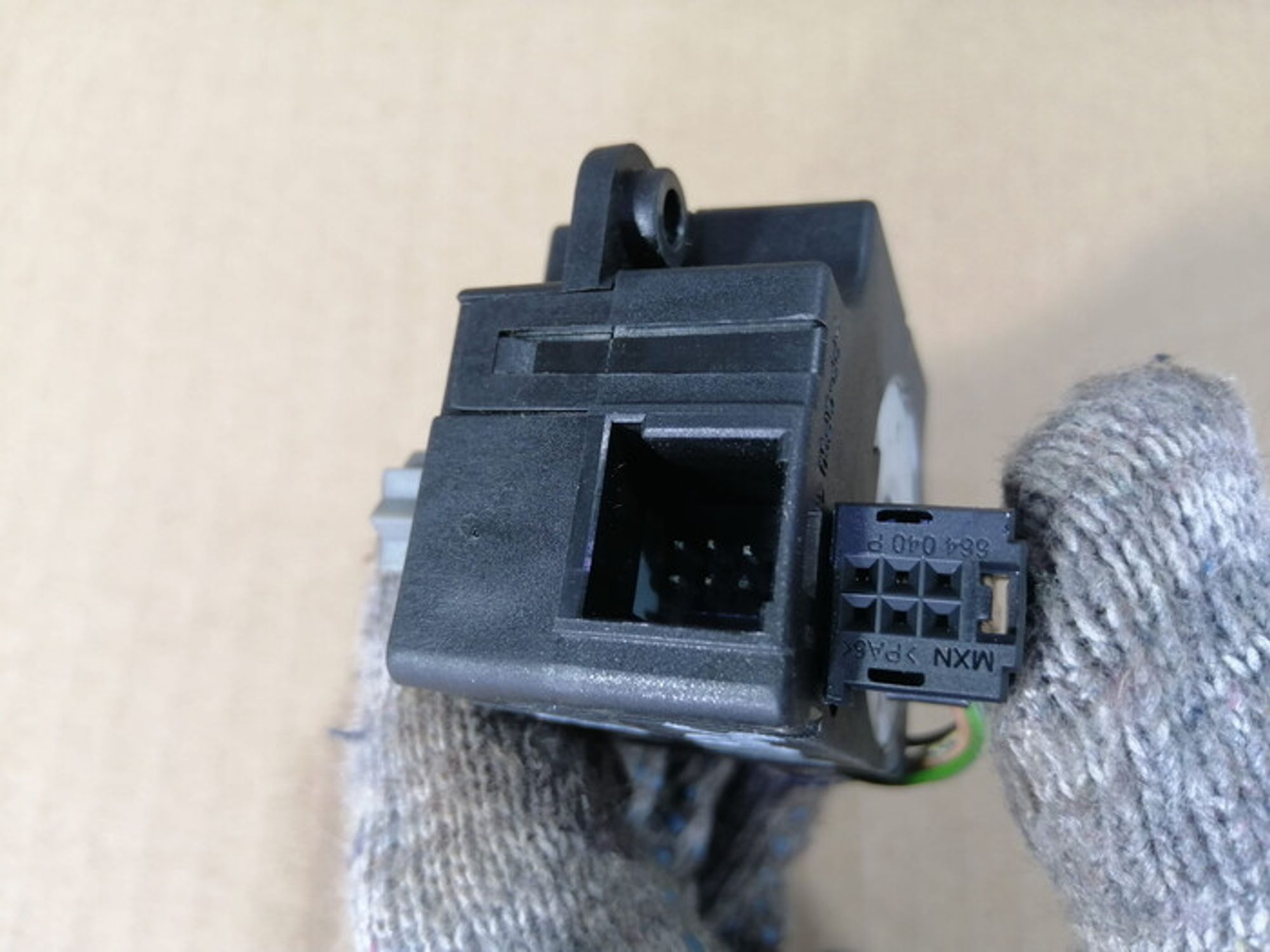 https://ycs.partsauto.market/partsauto-images/thmbs/78ee0fb3787e2dce013ed29fc8a1120c/88e4b82e961c3907f7edd788570f5848/dec0930f6b7c8432cb4da79f71979ce9.jpg