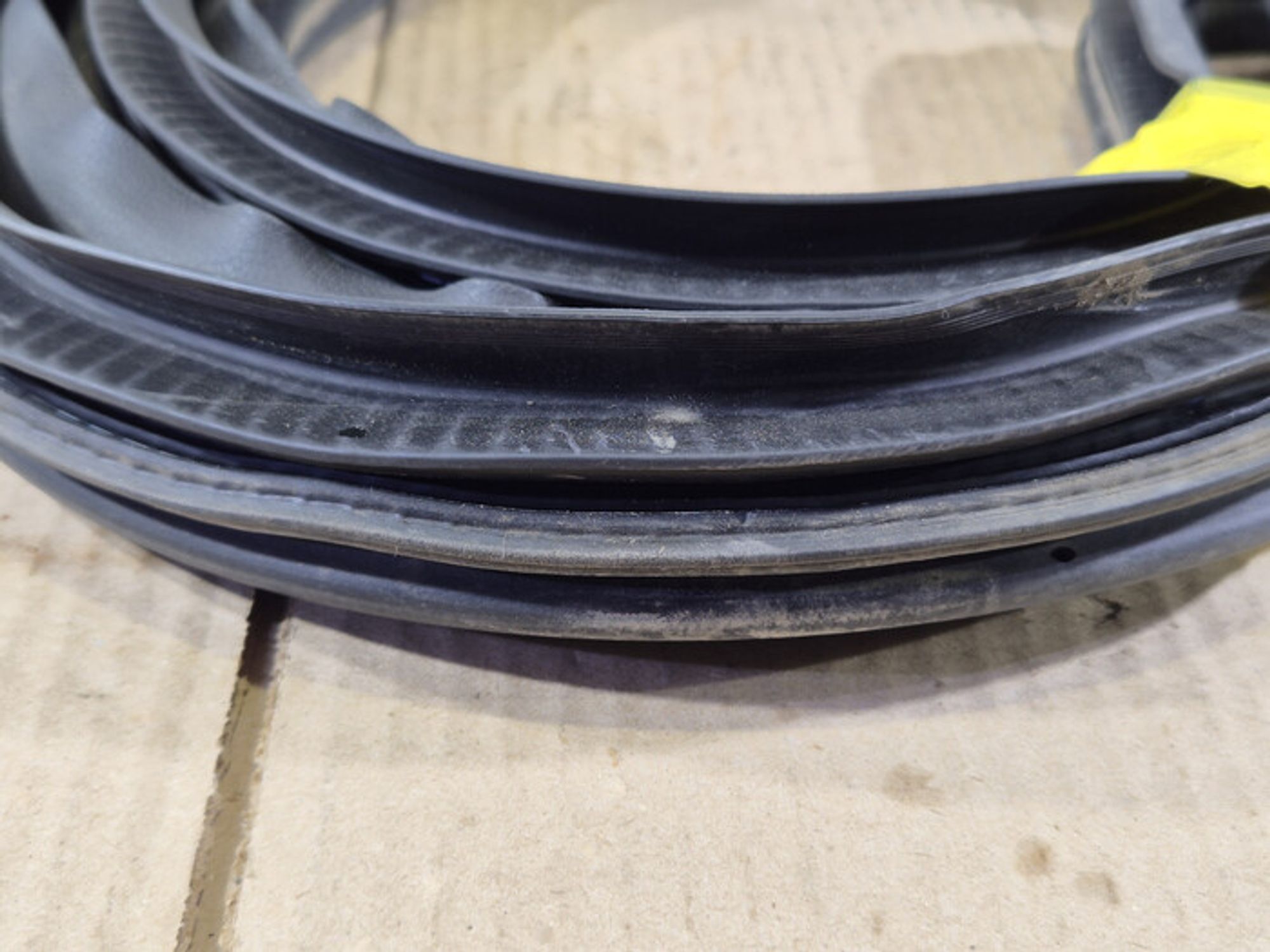 https://ycs.partsauto.market/partsauto-images/thmbs/78ee0fb3787e2dce013ed29fc8a1120c/8a19d8bf501d5f67f2413270d0402d12/4b42d35e6f521499030d495b39308f31.jpg