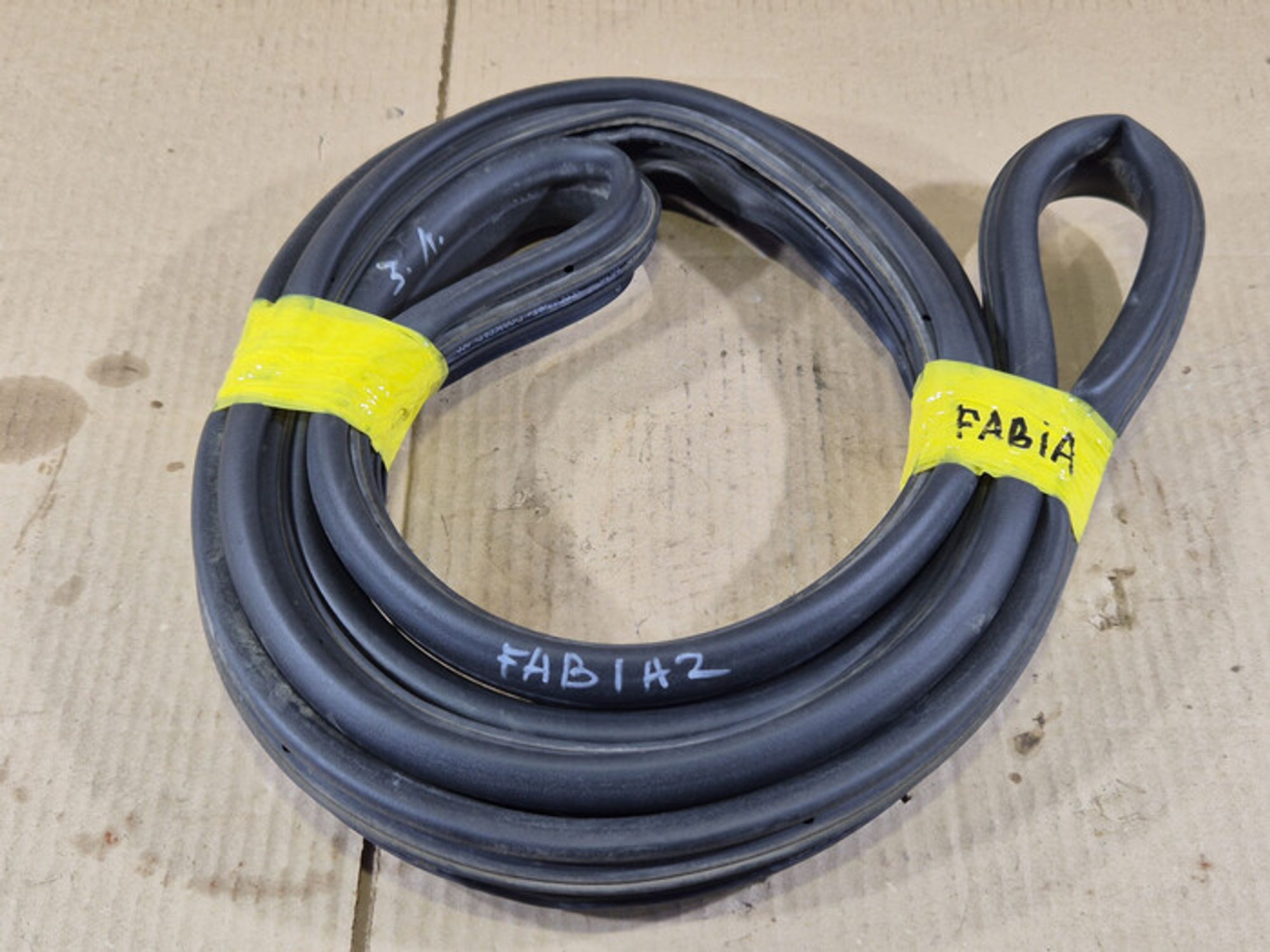 https://ycs.partsauto.market/partsauto-images/thmbs/78ee0fb3787e2dce013ed29fc8a1120c/8a19d8bf501d5f67f2413270d0402d12/b20e26be4fbefdfaab3512f18e2d1dda.jpg