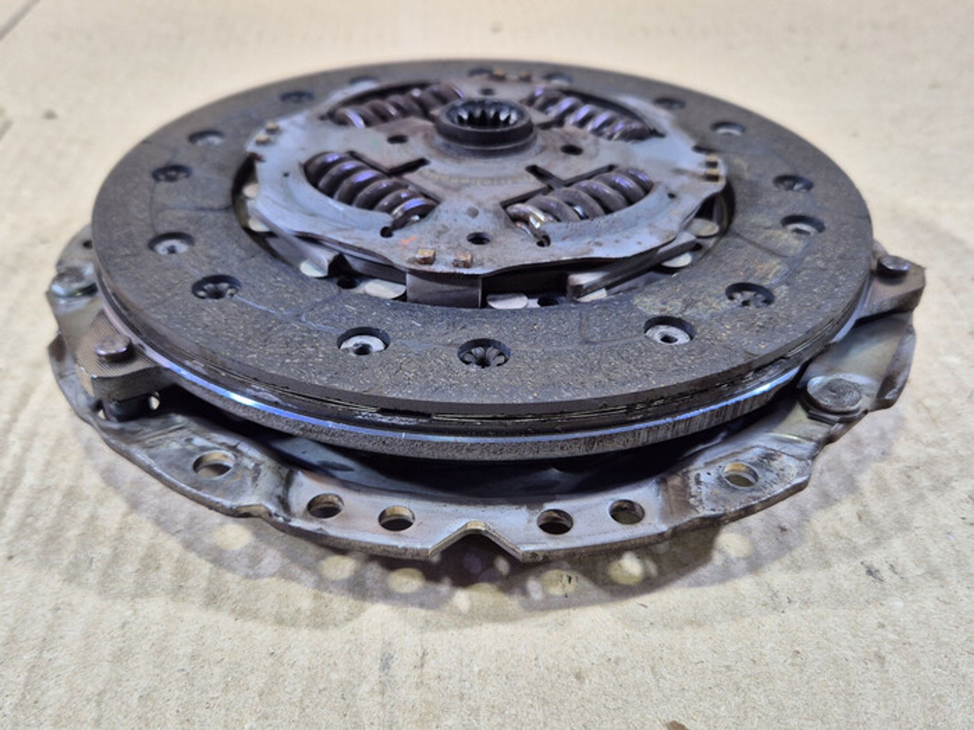 https://ycs.partsauto.market/partsauto-images/thmbs/78ee0fb3787e2dce013ed29fc8a1120c/8a7a32249a0e86230d79a263194d8bb9/2b688818341c97b4bdeda9d51d1c7720.jpg