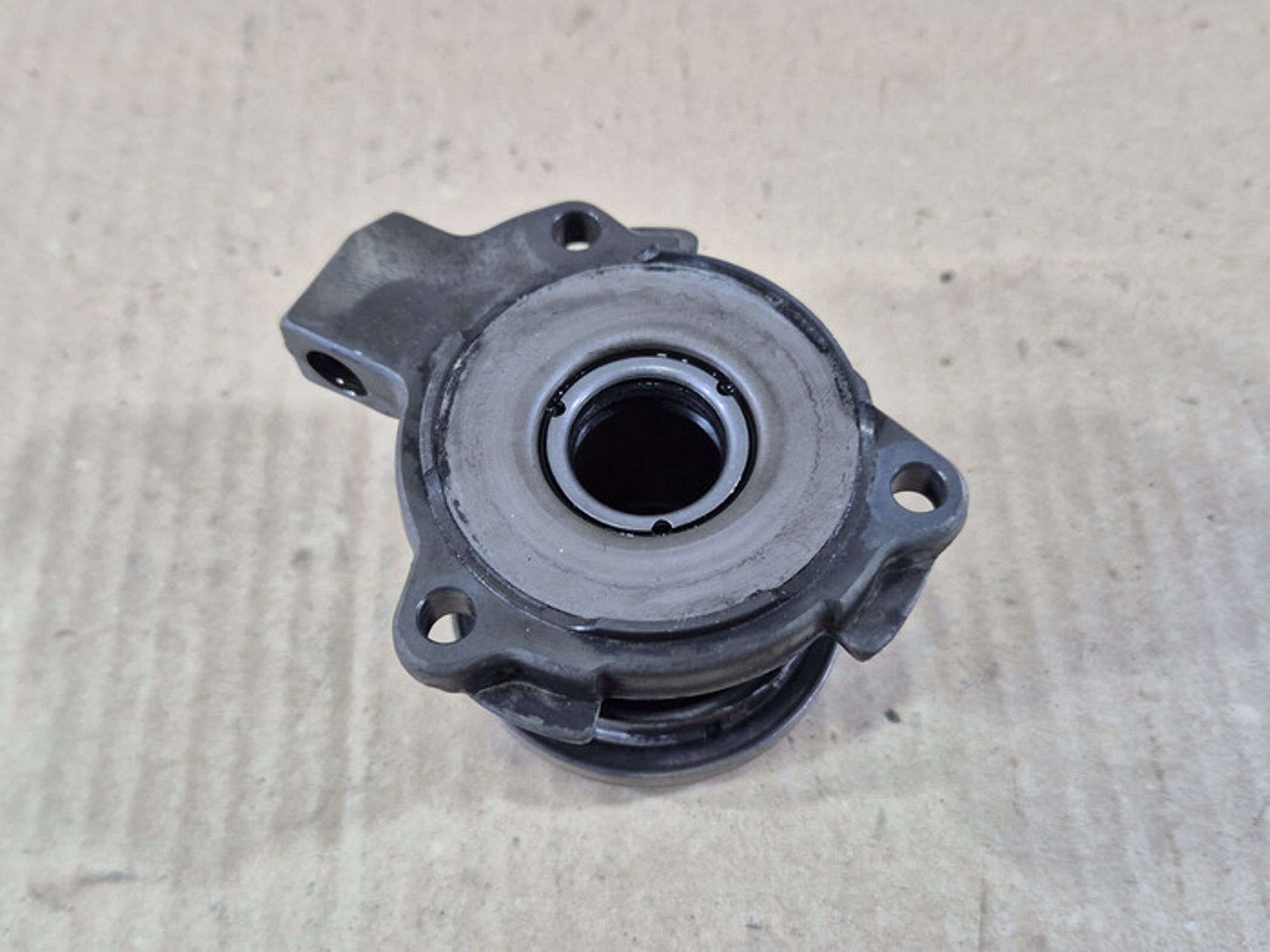 https://ycs.partsauto.market/partsauto-images/thmbs/78ee0fb3787e2dce013ed29fc8a1120c/8a7a32249a0e86230d79a263194d8bb9/5b11a2ea907d8963392e50eb18a5bdb7.jpg