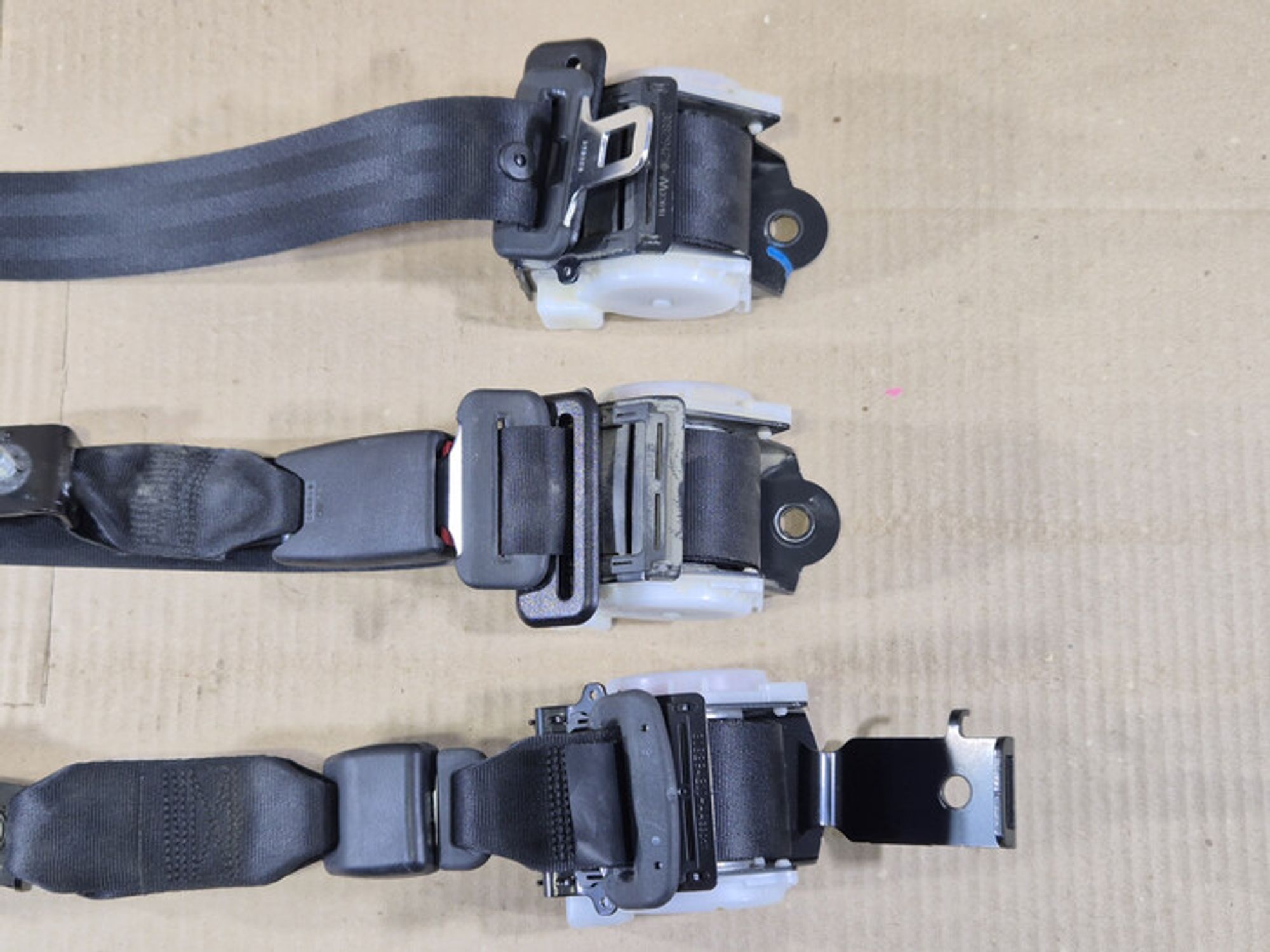 https://ycs.partsauto.market/partsauto-images/thmbs/78ee0fb3787e2dce013ed29fc8a1120c/8a7ec1bad6dc83db101e1081e3d79242/83fd5d25439e970d9fcf00935788c1bf.jpg