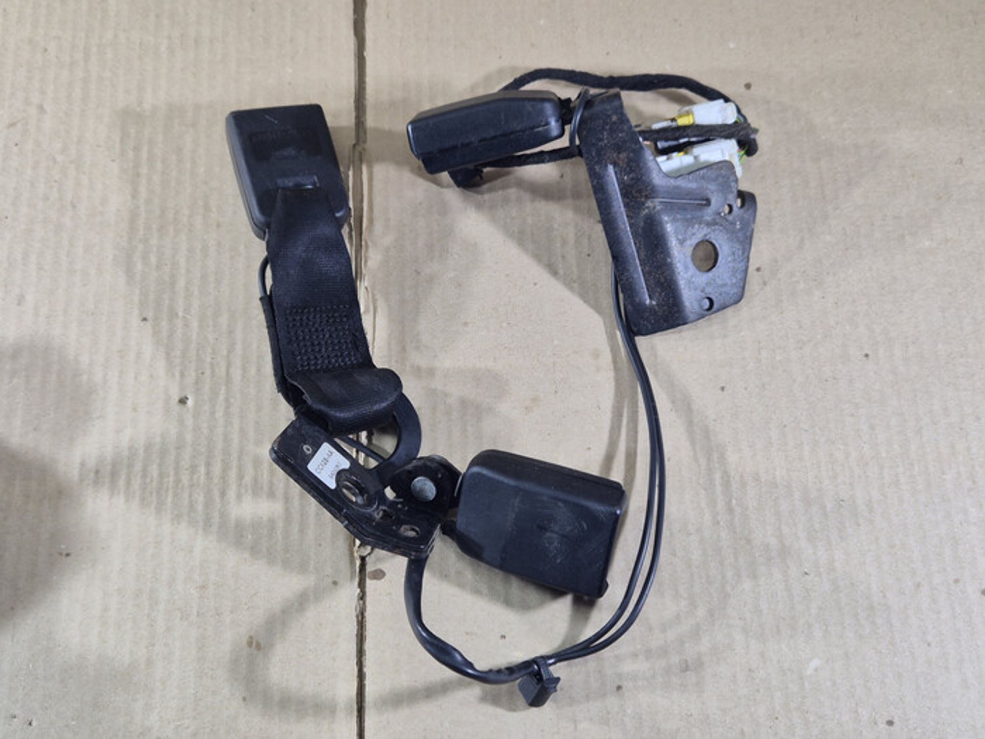 https://ycs.partsauto.market/partsauto-images/thmbs/78ee0fb3787e2dce013ed29fc8a1120c/8df0bcfd84c70628f1ded78d498ebb2d/10da1c37a43483eadcd8571fafe0e673.jpg