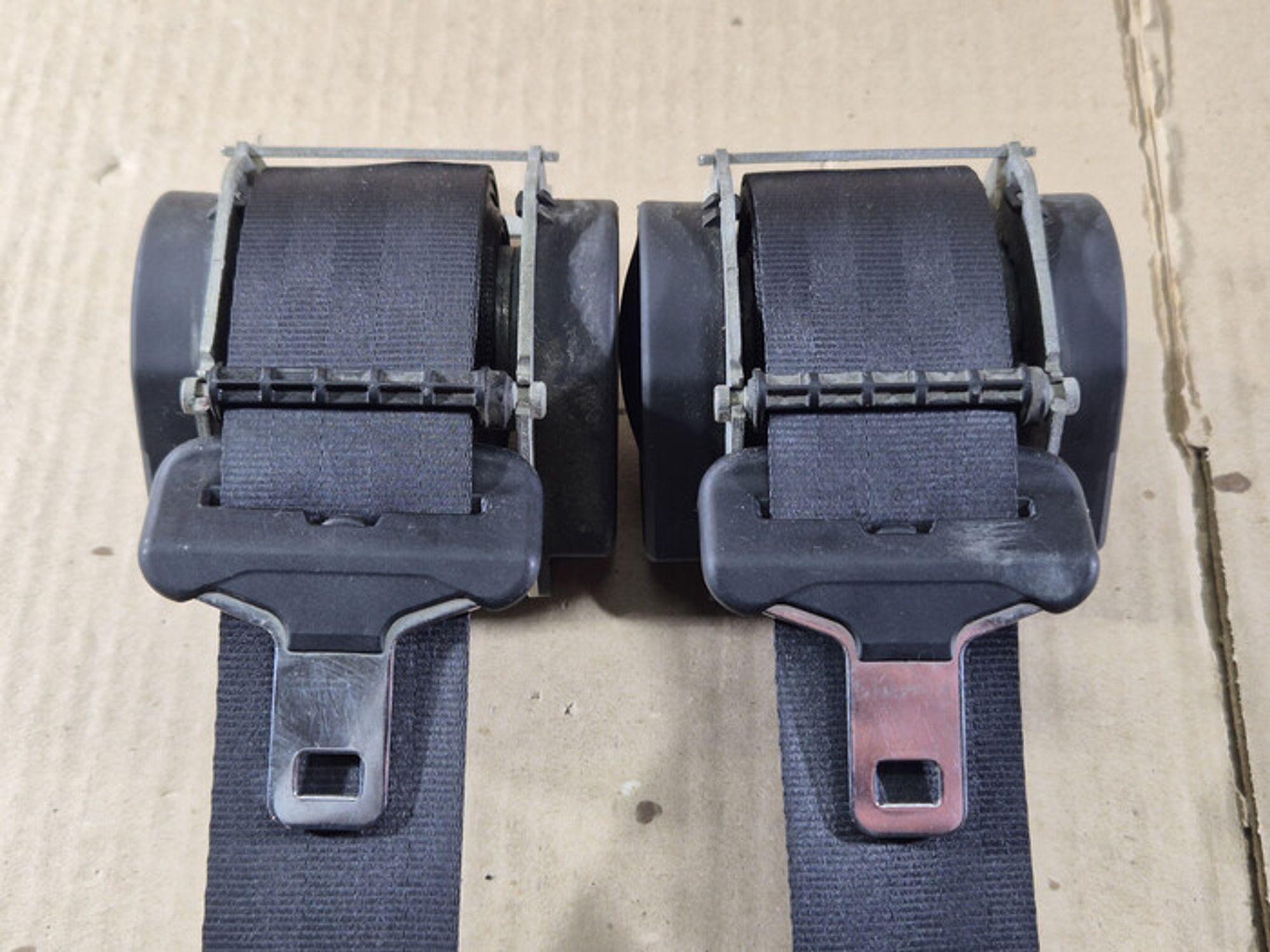 https://ycs.partsauto.market/partsauto-images/thmbs/78ee0fb3787e2dce013ed29fc8a1120c/8df0bcfd84c70628f1ded78d498ebb2d/659d350b7b51e9039f16f06d304b8ab0.jpg