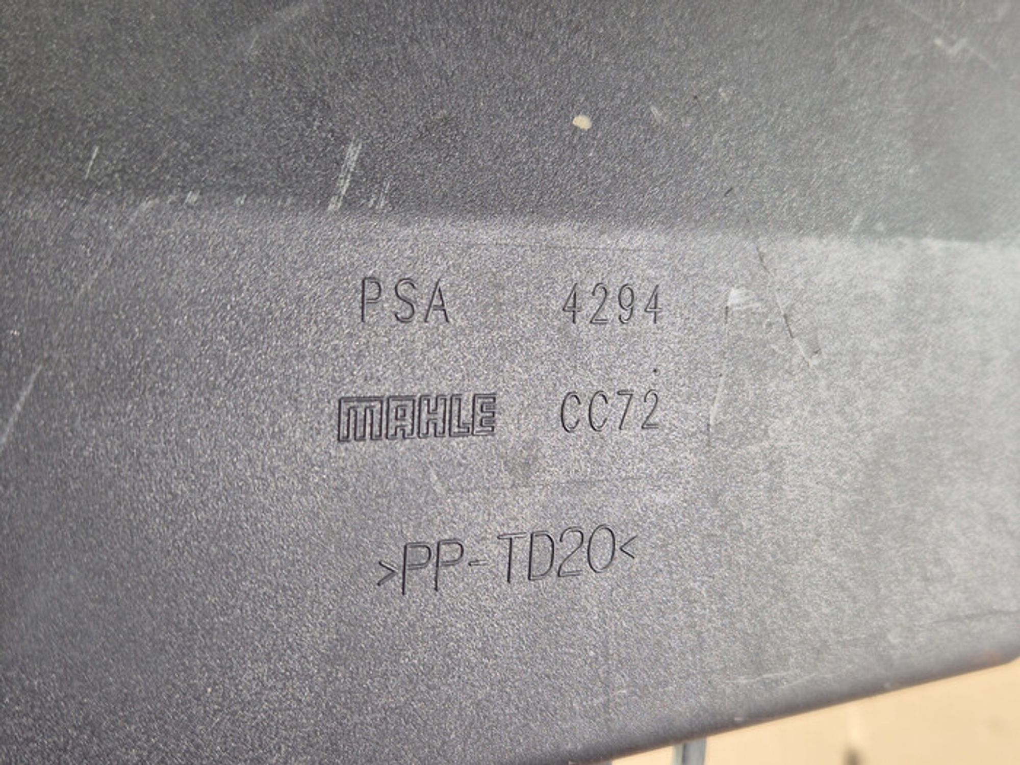 https://ycs.partsauto.market/partsauto-images/thmbs/78ee0fb3787e2dce013ed29fc8a1120c/8fb3e5069c19177a1834e250b95ceae9/4381a1e7042923bb42bd640a7fa26600.jpg