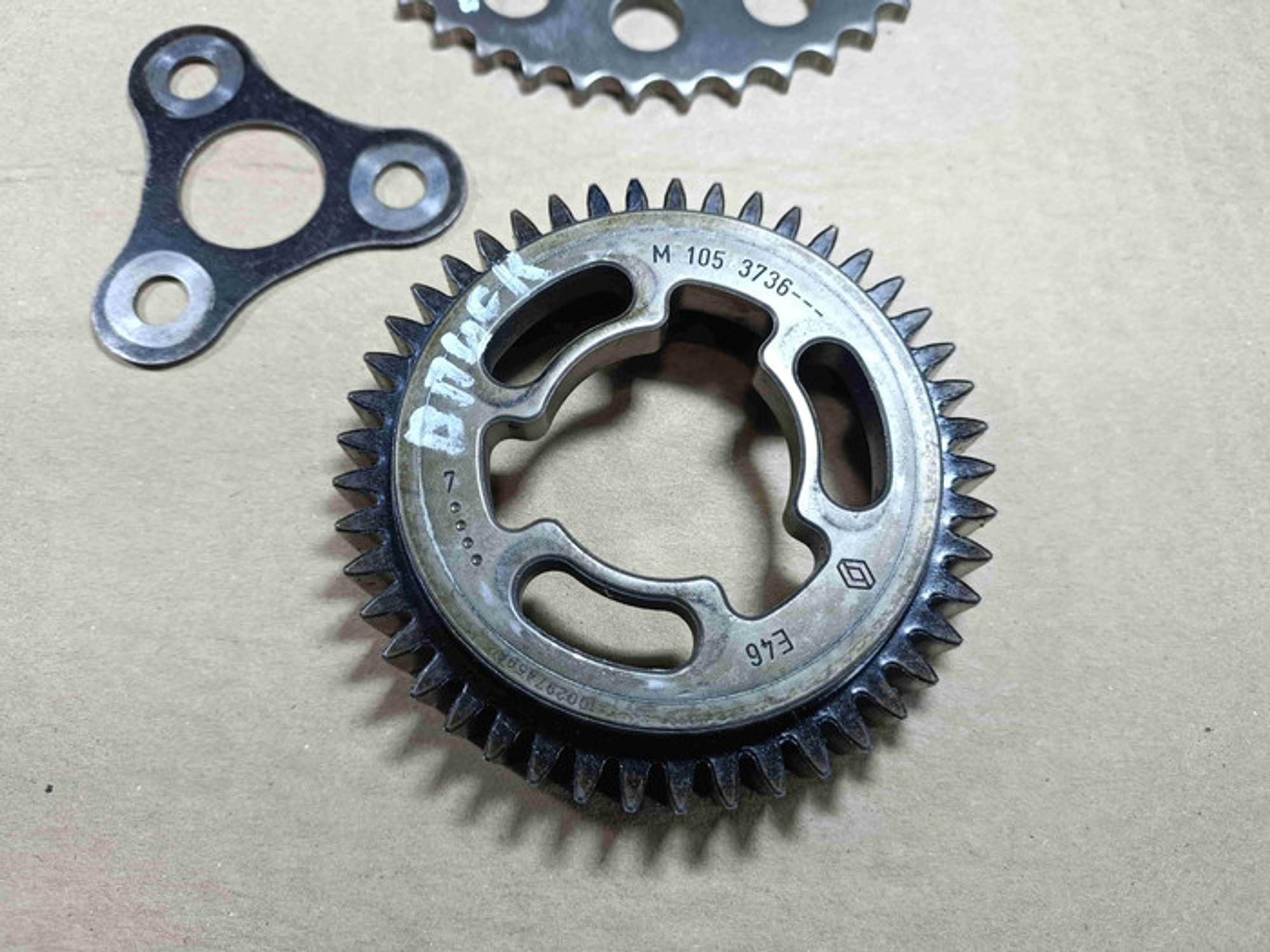 https://ycs.partsauto.market/partsauto-images/thmbs/78ee0fb3787e2dce013ed29fc8a1120c/8fe62e3f0bb65f32b58fa8cbbb2cc16e/ad20a297b3236b0562f9972acd4553e5.jpg