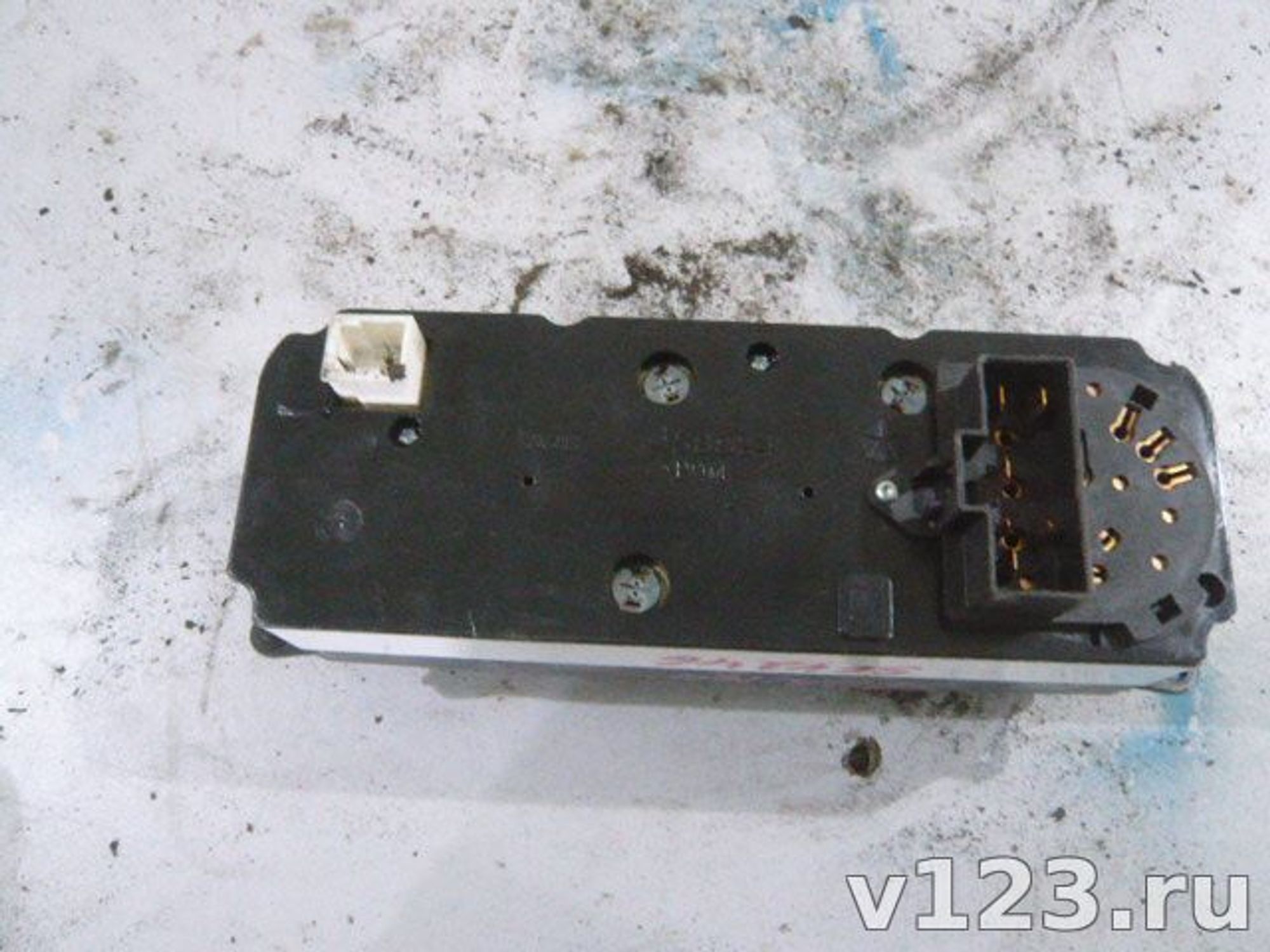 https://ycs.partsauto.market/partsauto-images/thmbs/78ee0fb3787e2dce013ed29fc8a1120c/9098bba68c533b8963bde1b4efa9c9e1/32f3fa9129a259fbb5933f2e7e61b85f.jpg