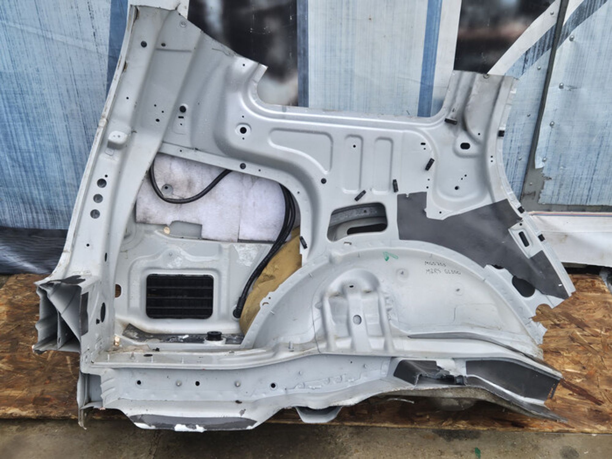 https://ycs.partsauto.market/partsauto-images/thmbs/78ee0fb3787e2dce013ed29fc8a1120c/91842c44fe8c34a21ee87dcb2ba45c9e/81afecfd638291bd655bf90cfae18b85.jpg