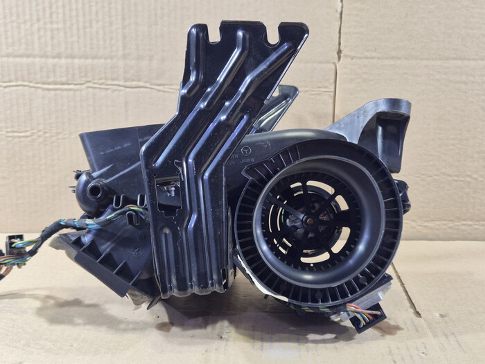 https://ycs.partsauto.market/partsauto-images/thmbs/78ee0fb3787e2dce013ed29fc8a1120c/91e27a9345a5fe444f8dac89b5e8d01b/19555ef42a51573f06cd20c0a4a0bc50.jpg