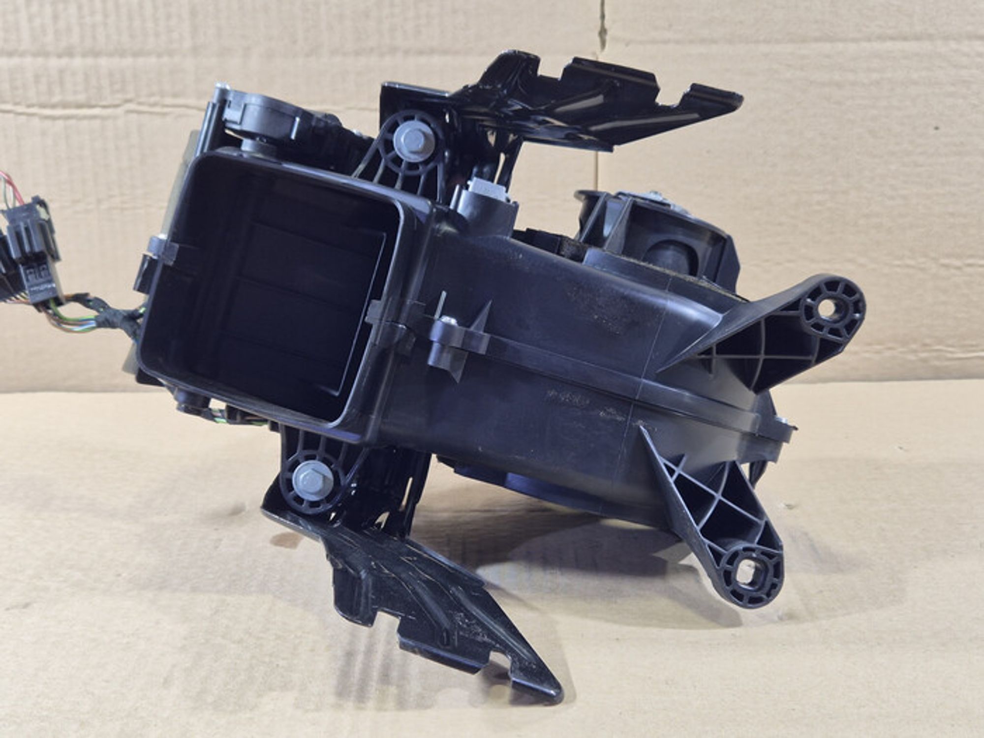 https://ycs.partsauto.market/partsauto-images/thmbs/78ee0fb3787e2dce013ed29fc8a1120c/91e27a9345a5fe444f8dac89b5e8d01b/cf3b391c32d12874bbdaa81d71028a57.jpg