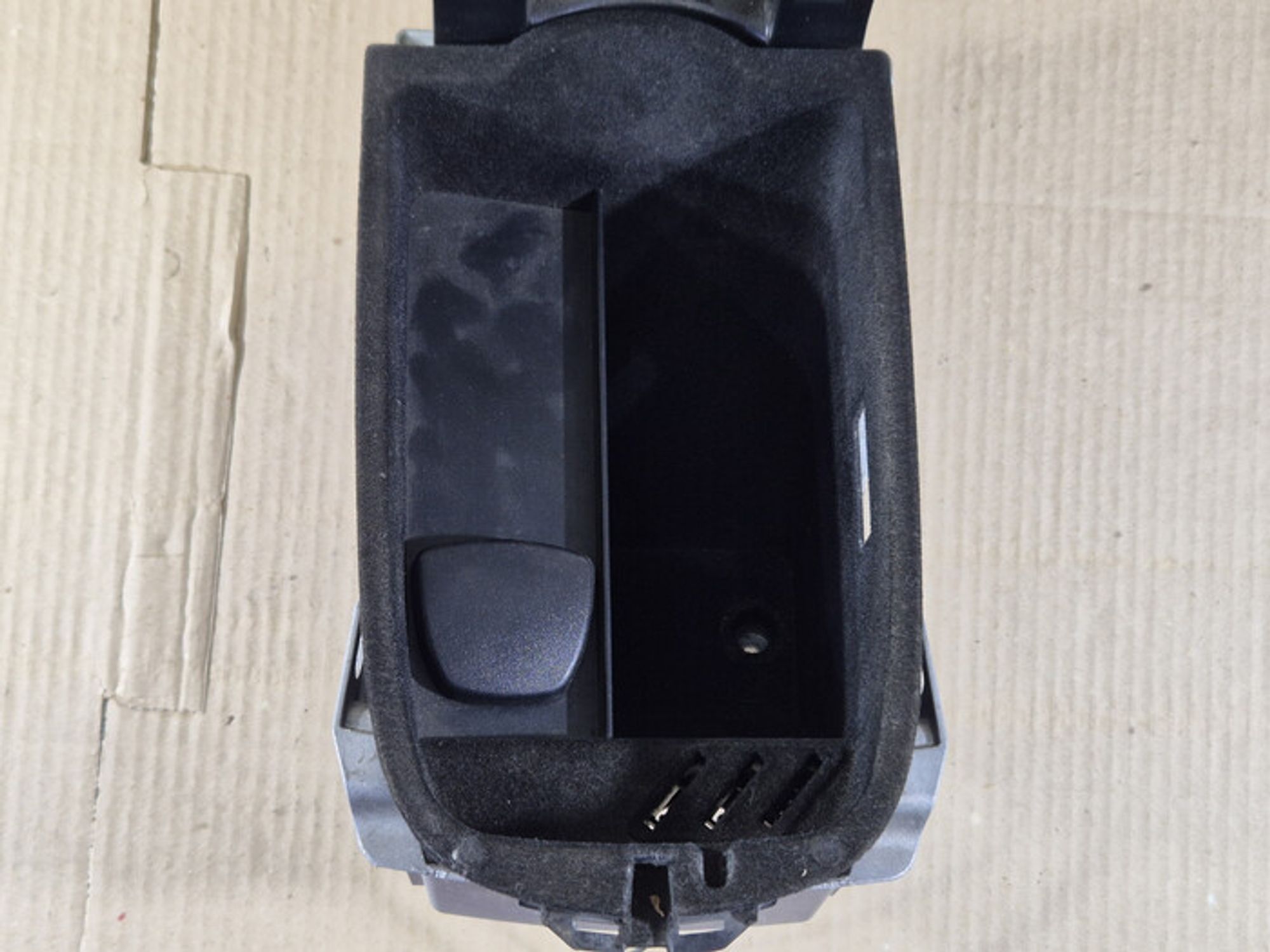https://ycs.partsauto.market/partsauto-images/thmbs/78ee0fb3787e2dce013ed29fc8a1120c/924ec6bc7691a2005832efe682c3c5cb/b8cfd4e5d0a78aaf1f7051d1063b3a16.jpg