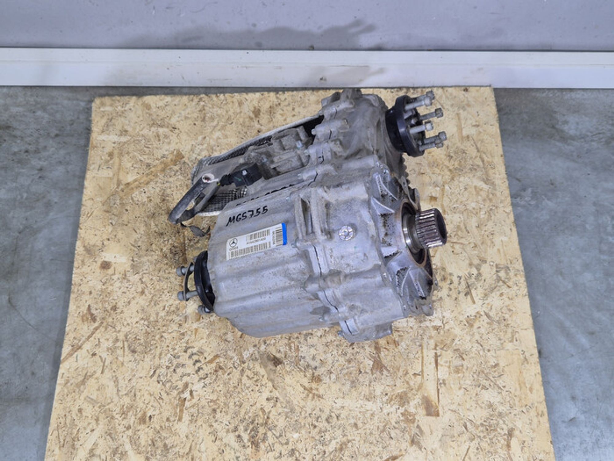 https://ycs.partsauto.market/partsauto-images/thmbs/78ee0fb3787e2dce013ed29fc8a1120c/92fa6d9e0ba49b17abcb78d0598ed924/0911f0626ec434a155e987deffc1ca79.jpg
