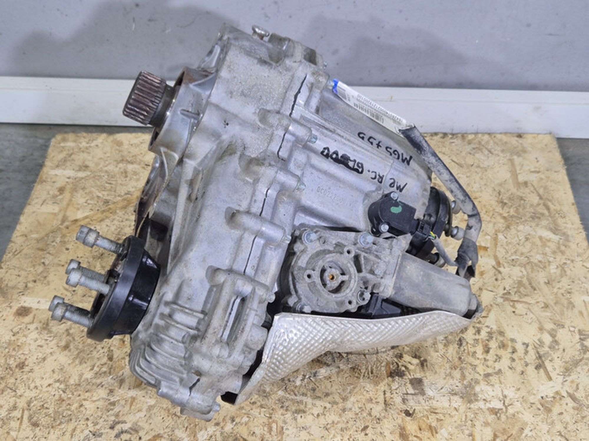 https://ycs.partsauto.market/partsauto-images/thmbs/78ee0fb3787e2dce013ed29fc8a1120c/92fa6d9e0ba49b17abcb78d0598ed924/d48f36e79fe4caa1394f1a4a55793b22.jpg